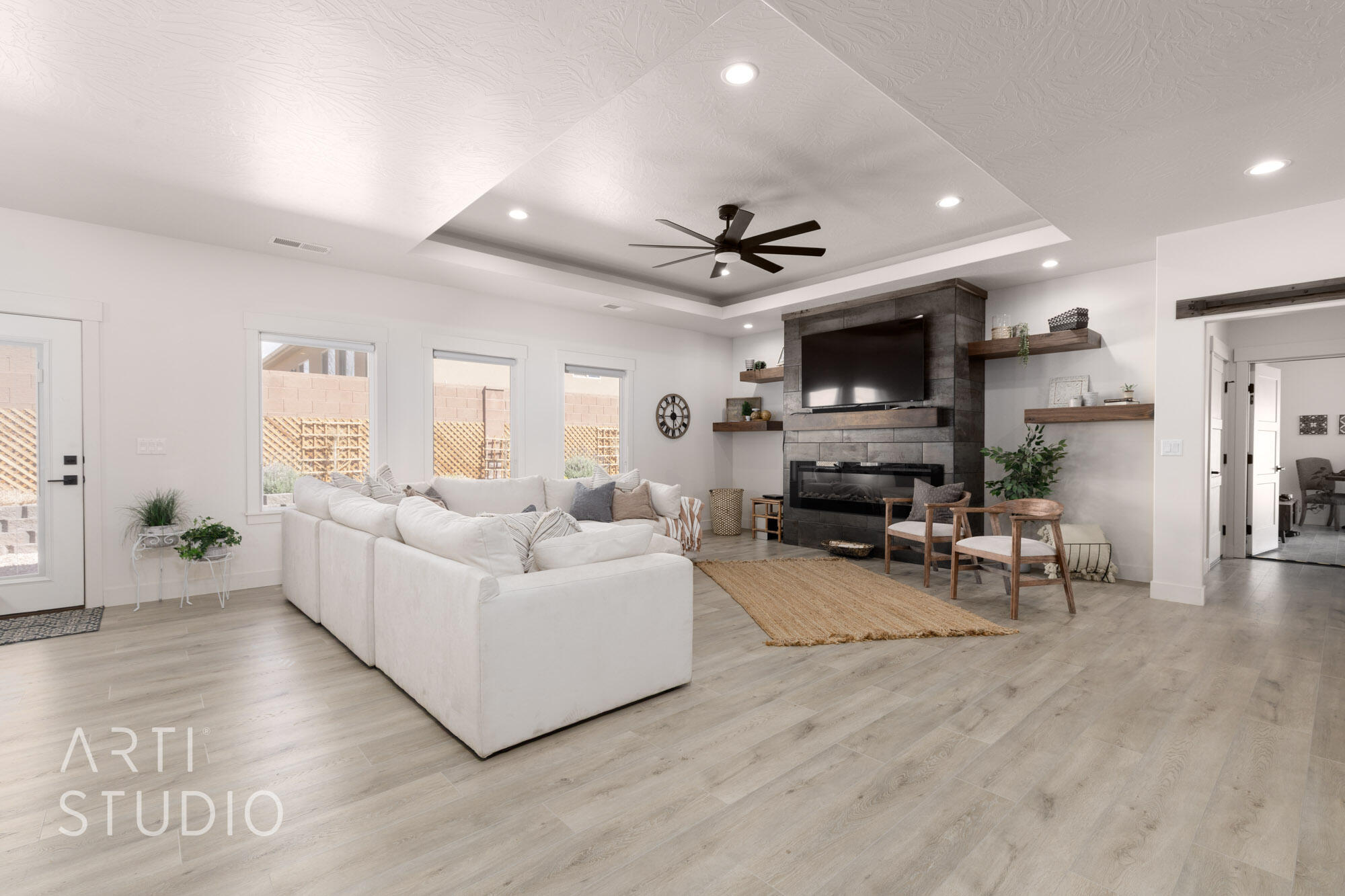 SOUTH POINTE - Residential