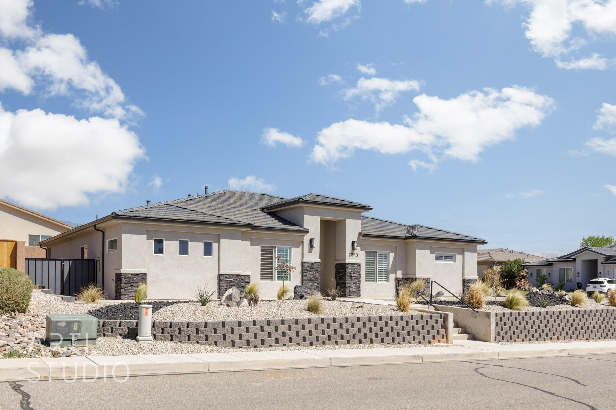 SOUTH POINTE - Residential