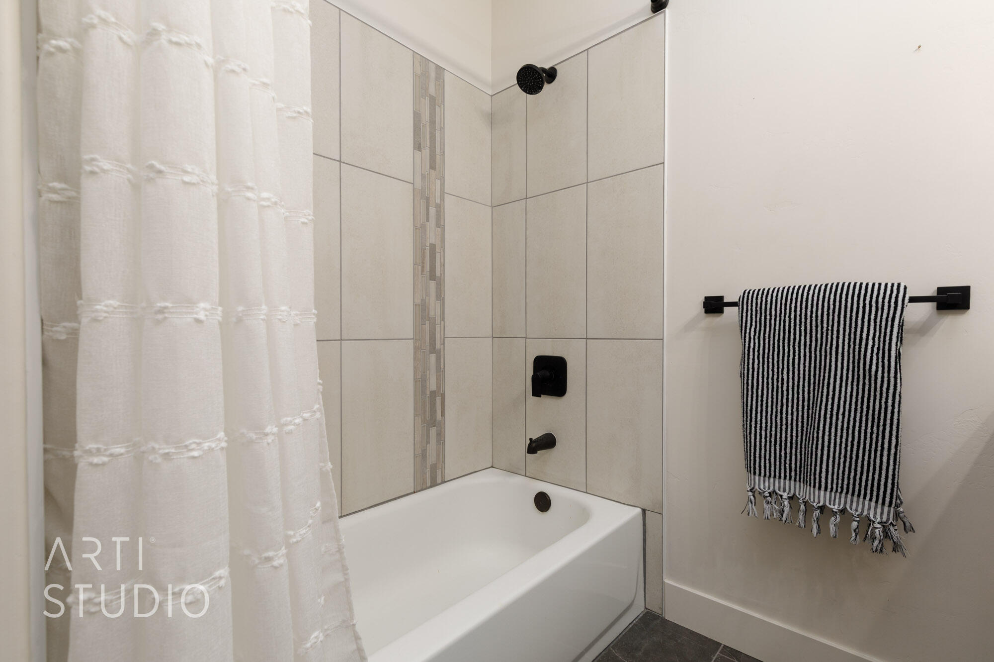 SOUTH POINTE - Residential