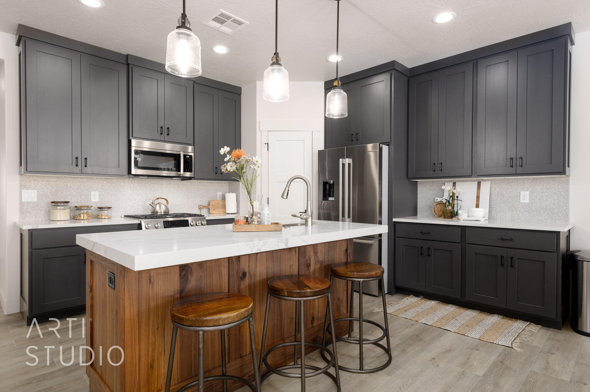 SOUTH POINTE - Residential