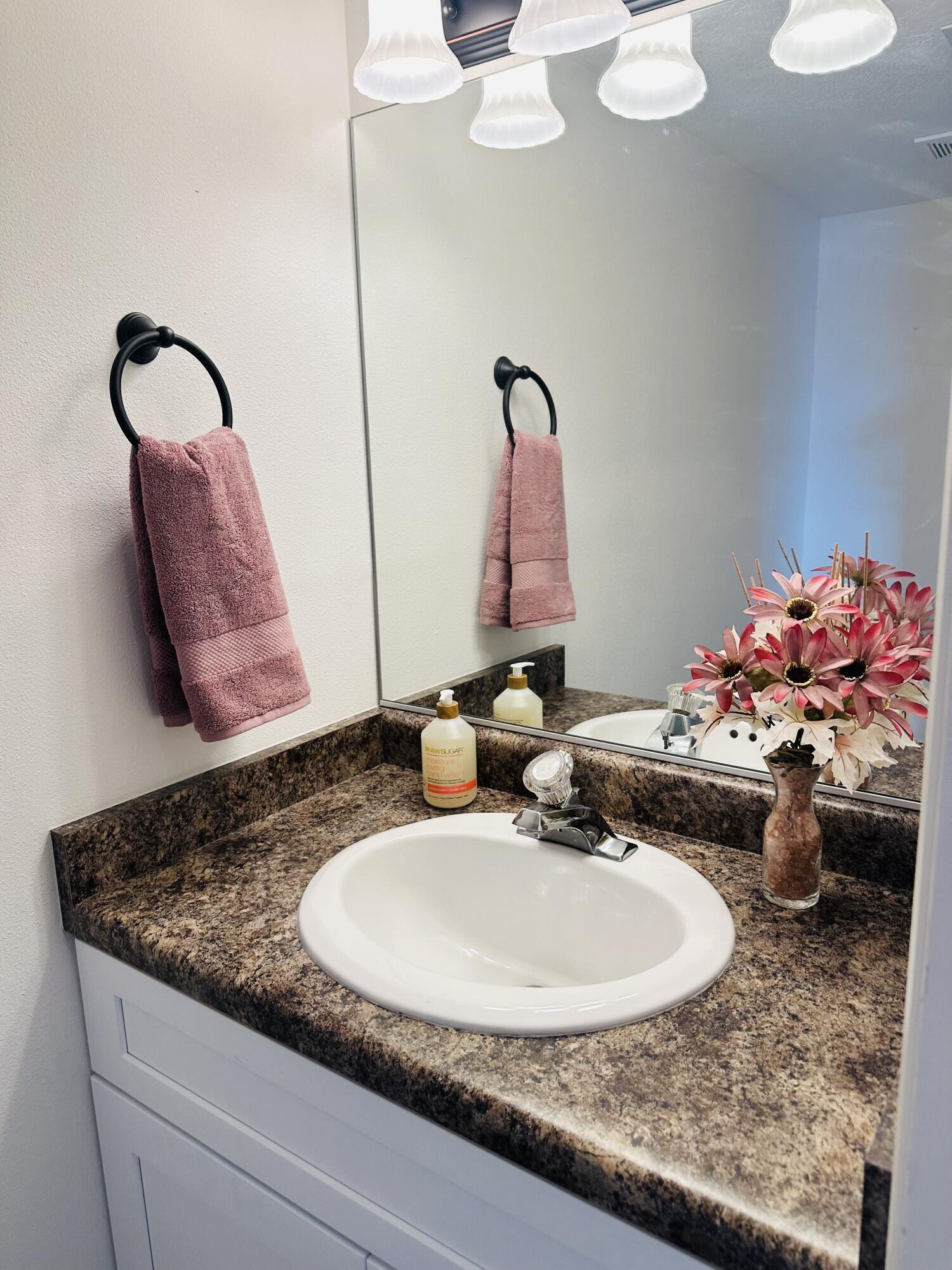 LEXINGTON HILLS TOWNHOMES - Residential