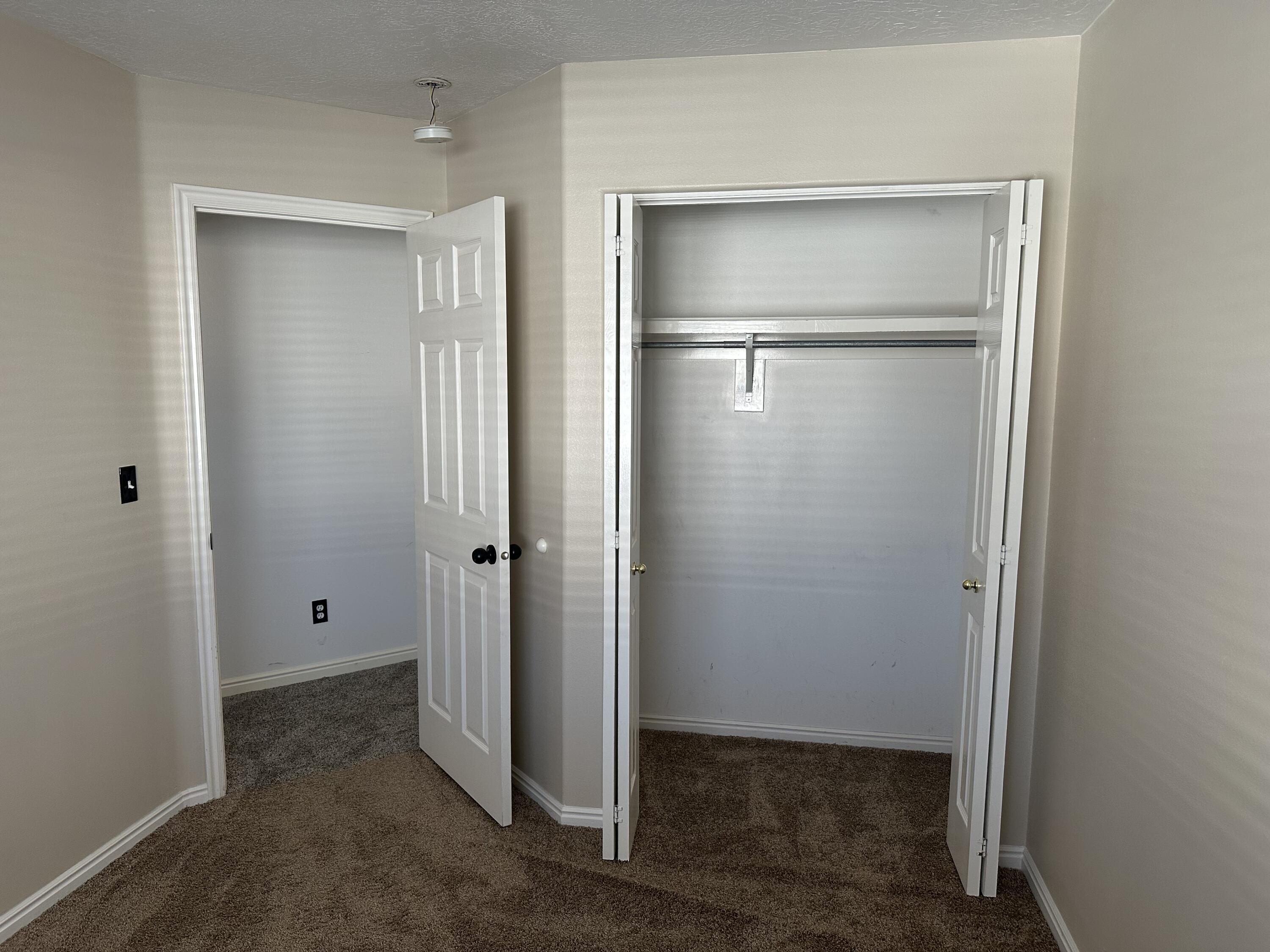 LEXINGTON HILLS TOWNHOMES - Residential