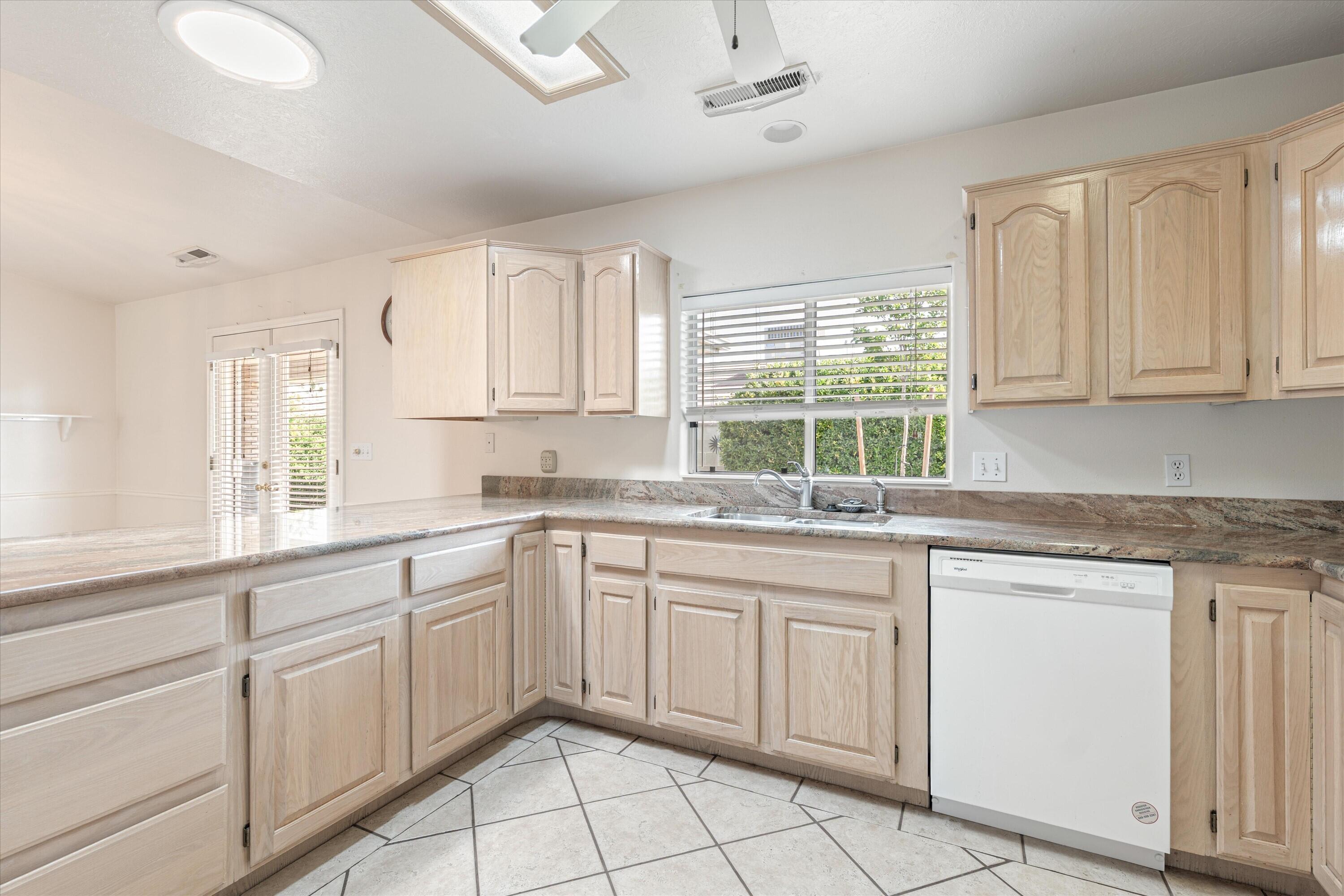 SUN COUNTRY MEADOWS SOUTH TOWNHOMES - Residential