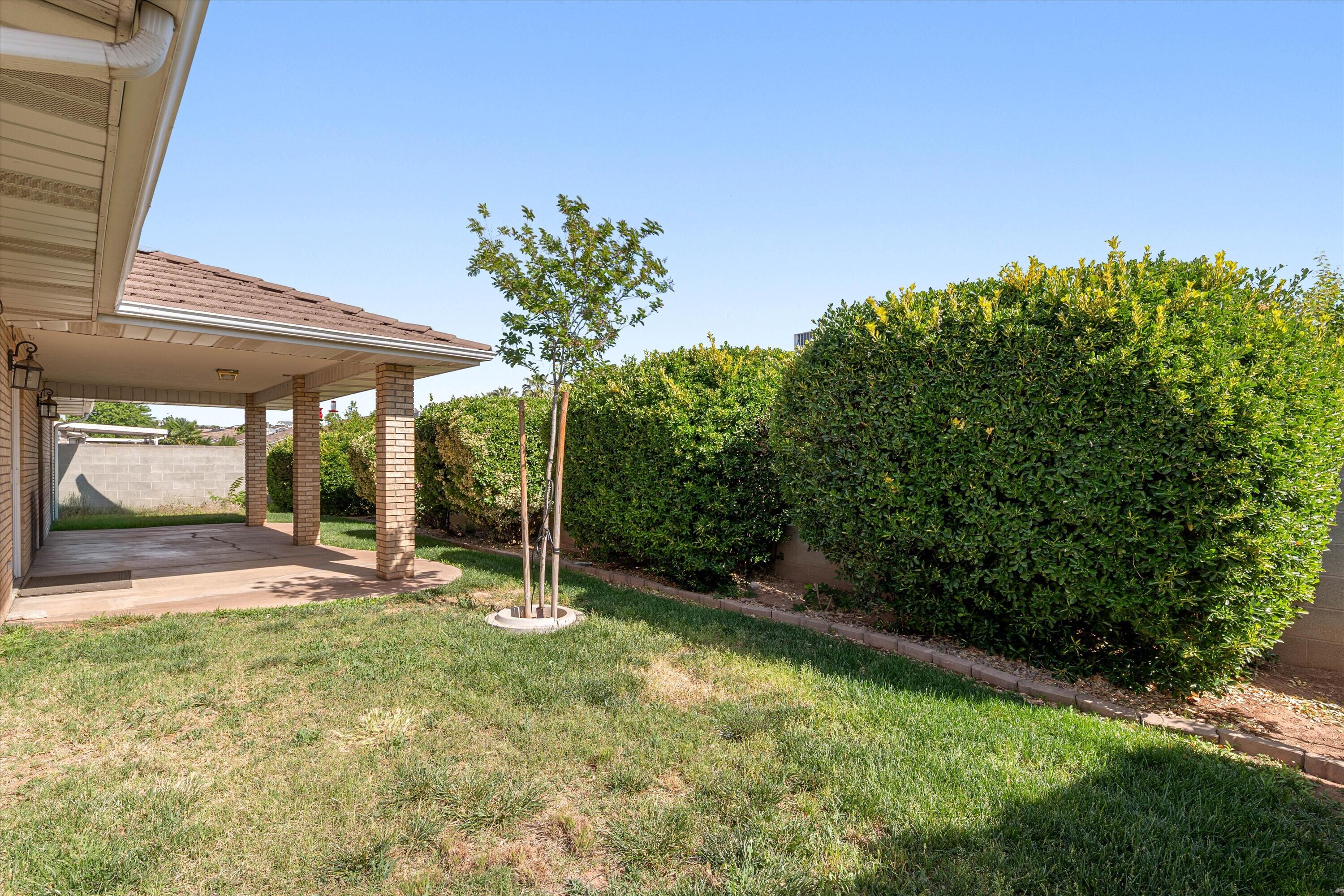 SUN COUNTRY MEADOWS SOUTH TOWNHOMES - Residential