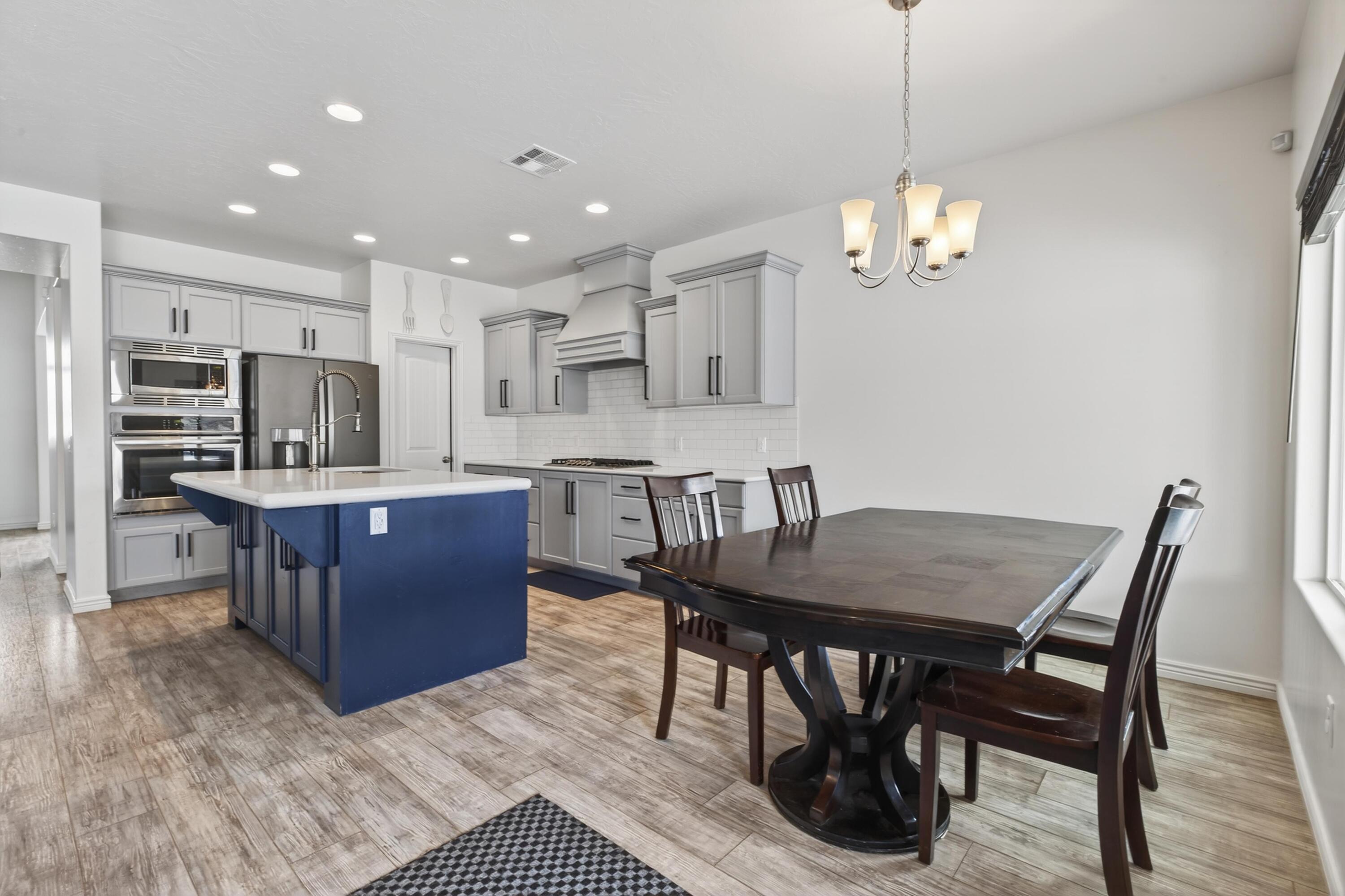 ROSEWOOD ESTATES - Residential