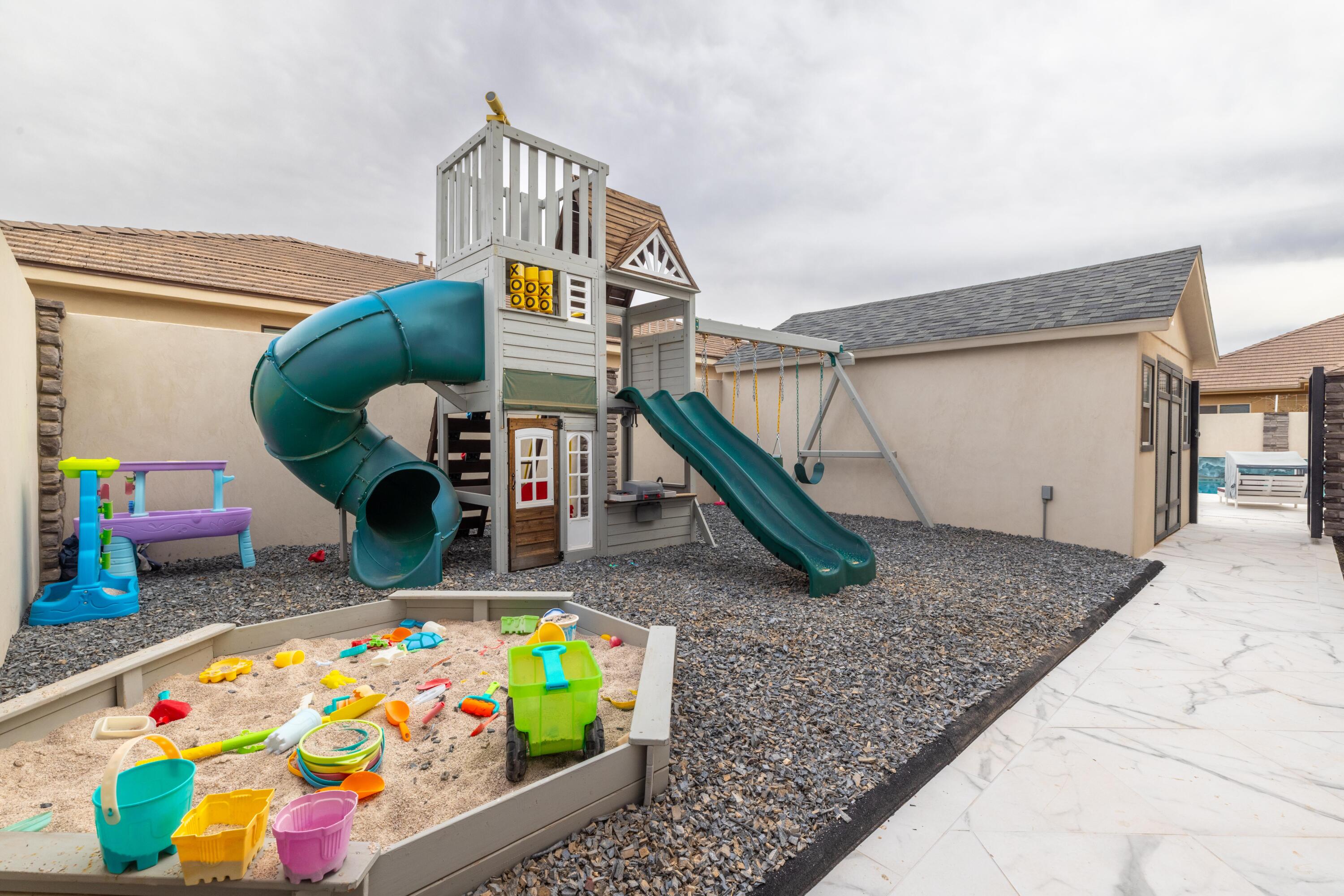 ROSEWOOD ESTATES - Residential