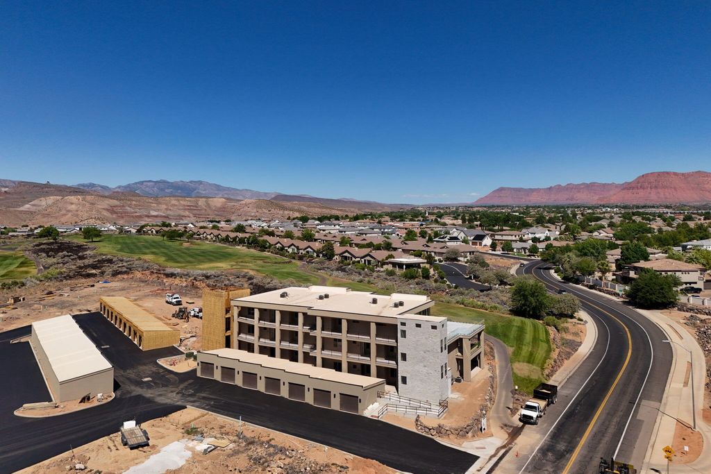 Photo of 271 N Country LN E58 #E58, Saint George, UT 84770 (MLS # 26-272294)