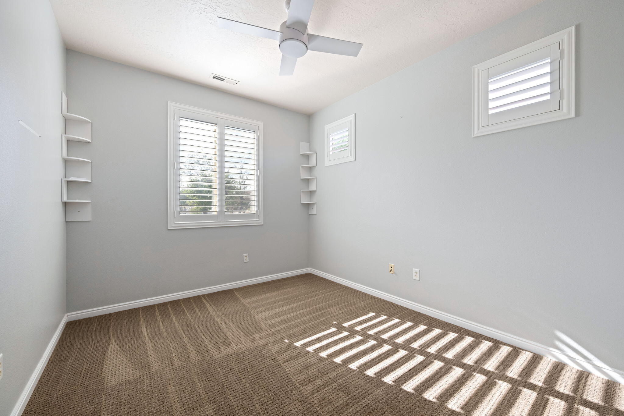 CORAL CANYON - Residential