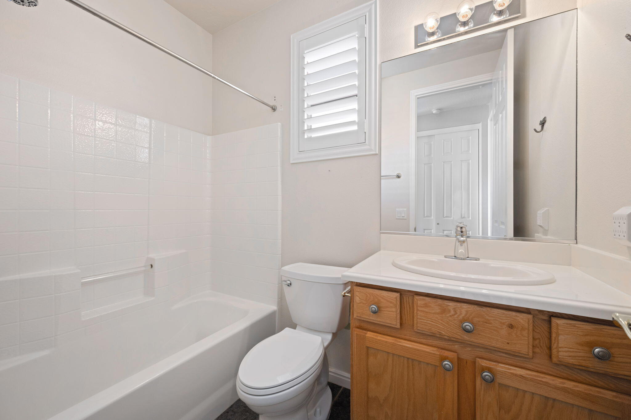 CORAL CANYON - Residential