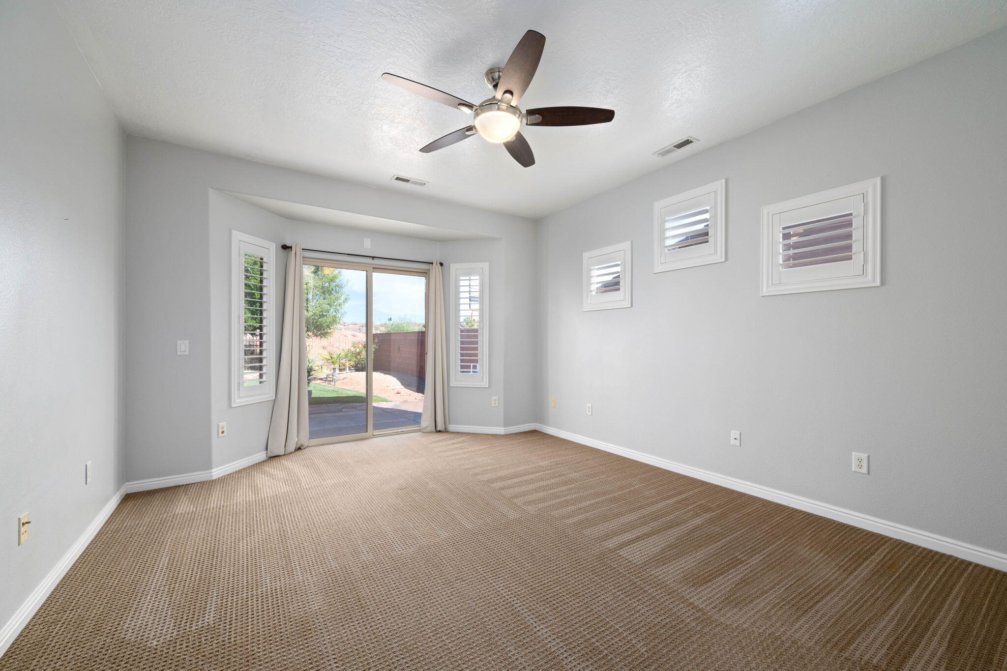 CORAL CANYON - Residential