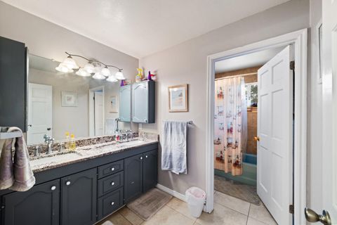 Tiny photo for 449 S VALLEY VIEW DR, Saint George, UT 84770 (MLS # 26-271838)