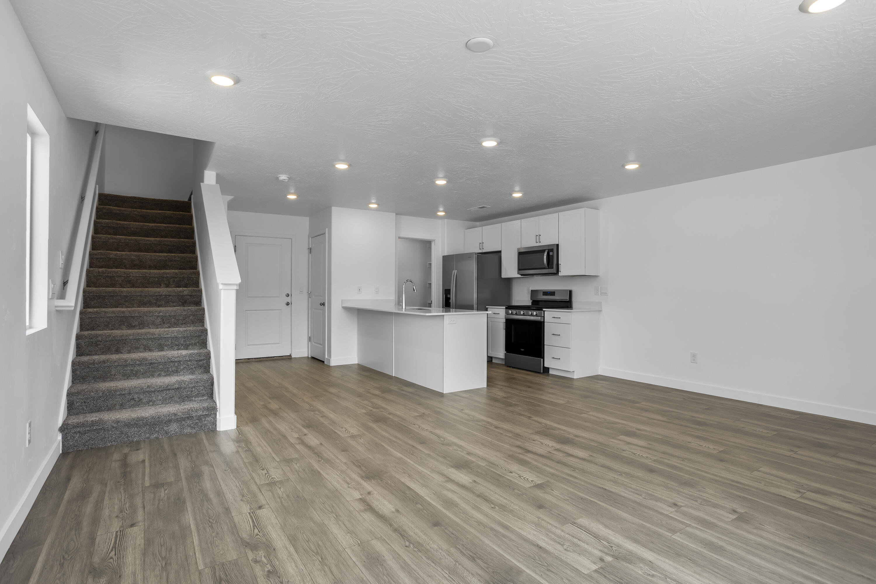 LAVENDER CANYON AT LONG VALLEY - Residential