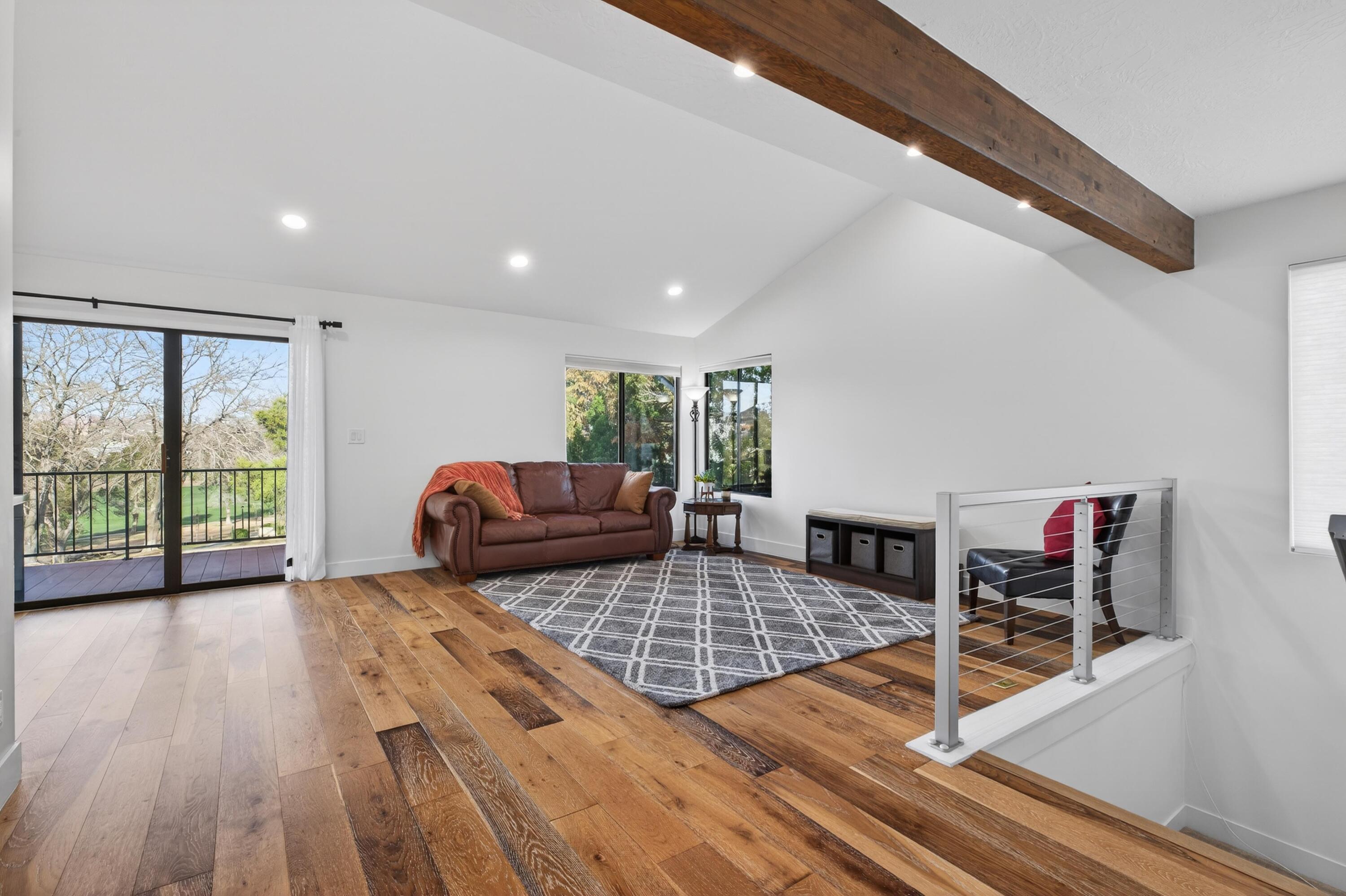 TONAQUINT INDIAN HILLS - Residential