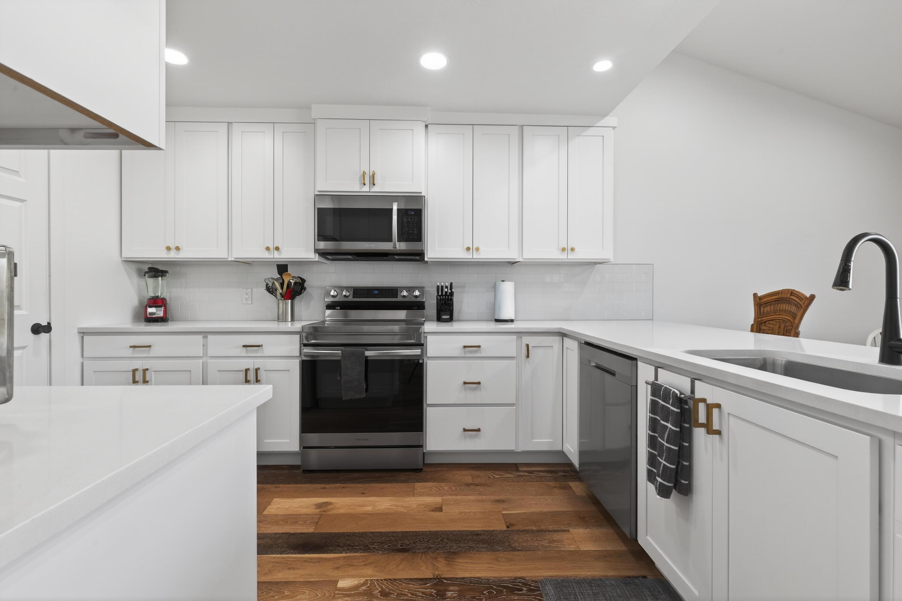 TONAQUINT INDIAN HILLS - Residential