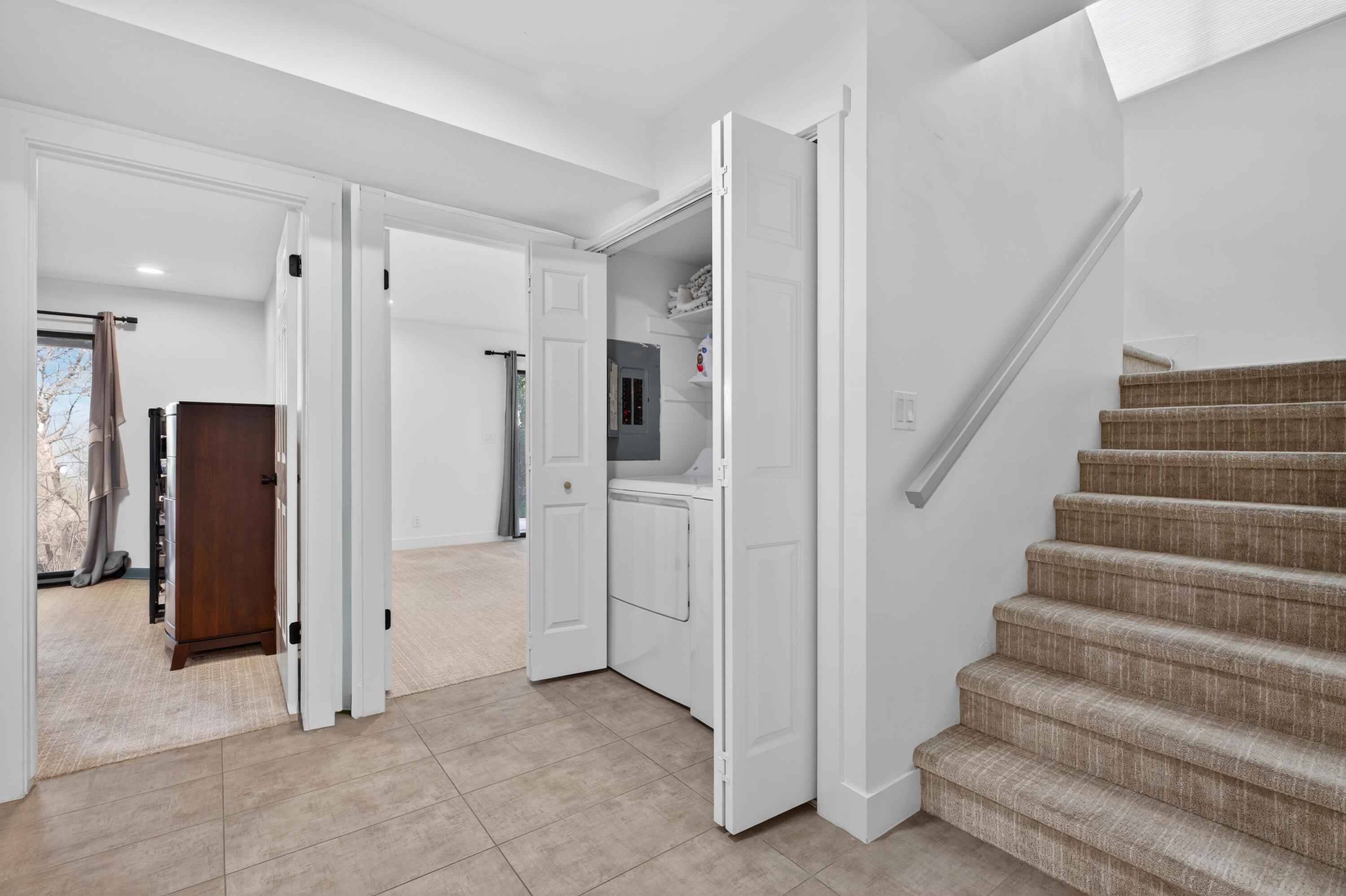 TONAQUINT INDIAN HILLS - Residential