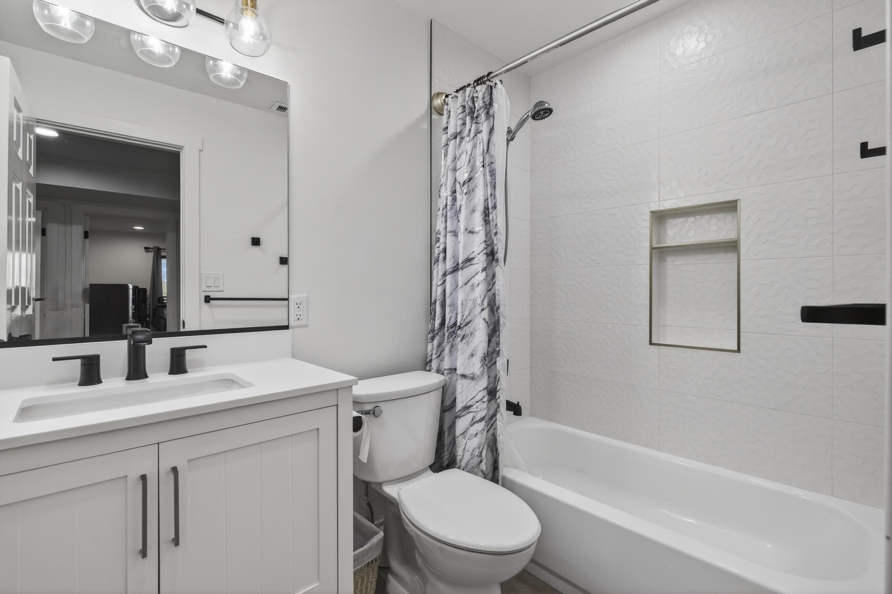 TONAQUINT INDIAN HILLS - Residential