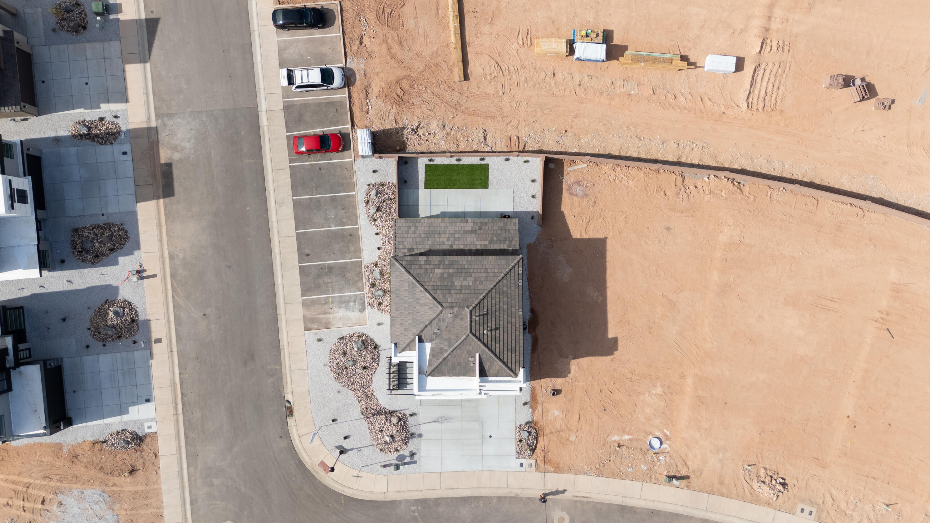 DESERT REFLECTION - Residential