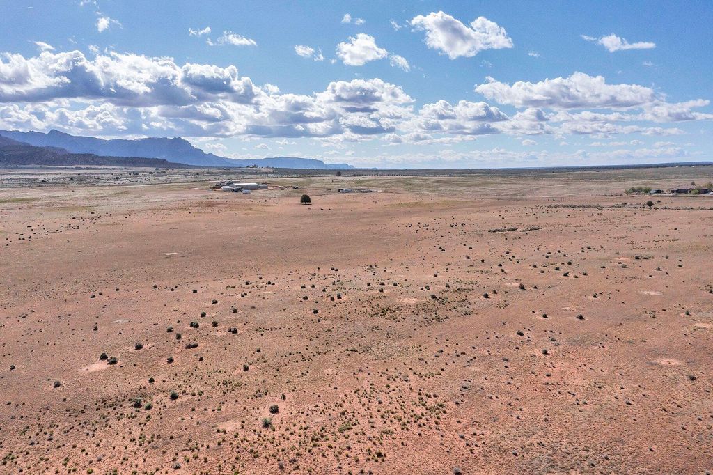 Photo of 481 S Coyote RD, Apple Valley, UT 84737 (MLS # 26-271560)