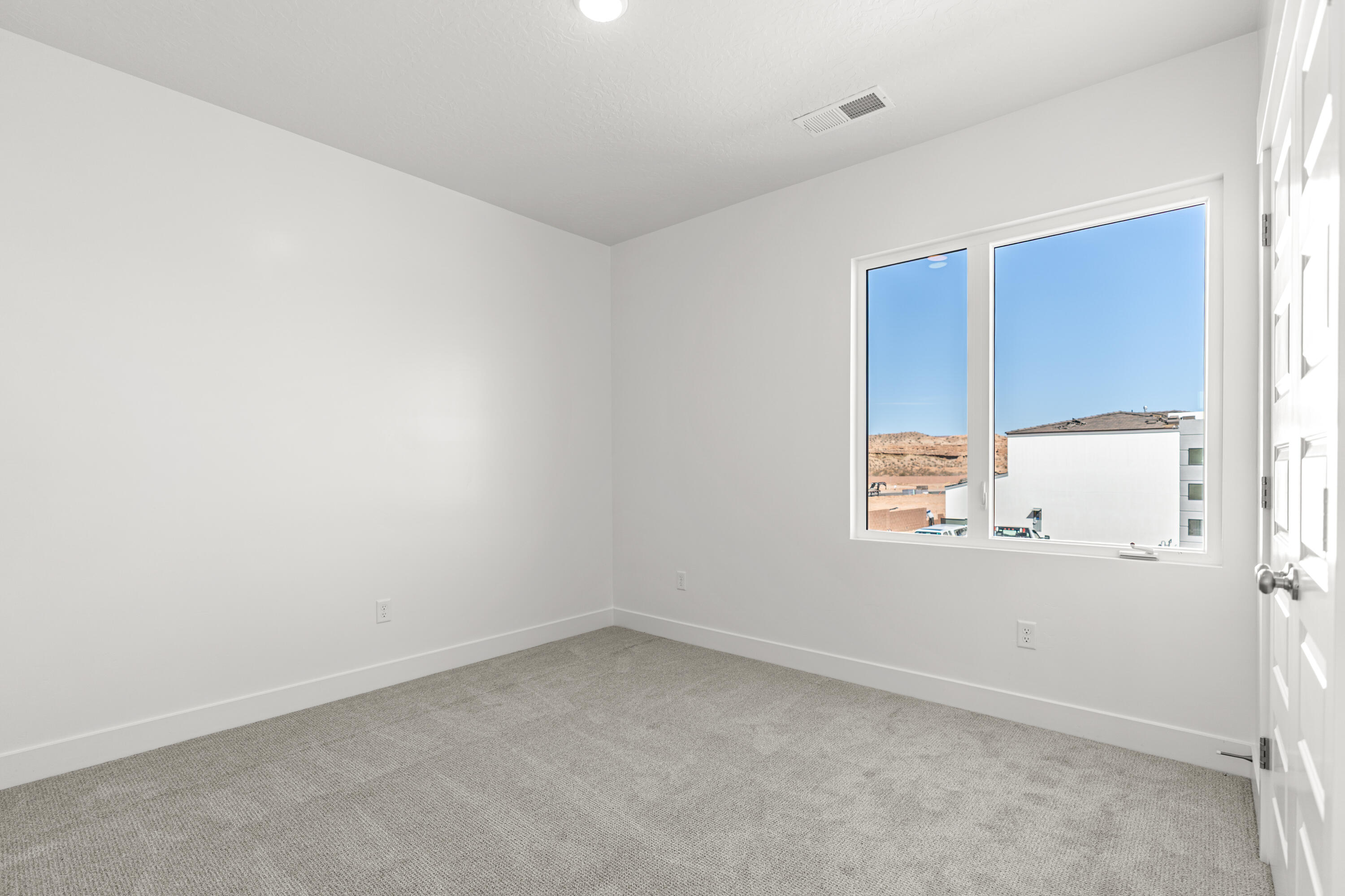 DESERT REFLECTION - Residential