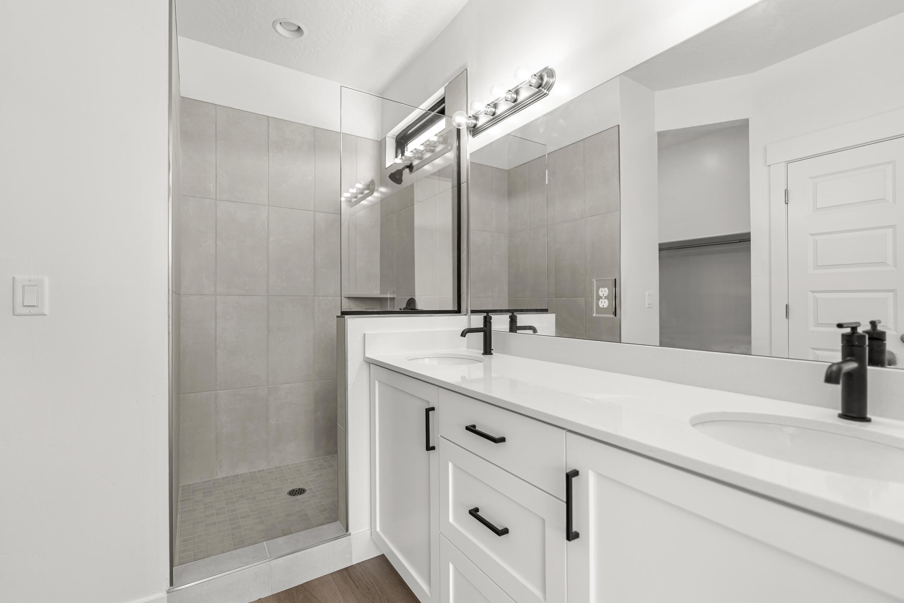 DESERT REFLECTION - Residential