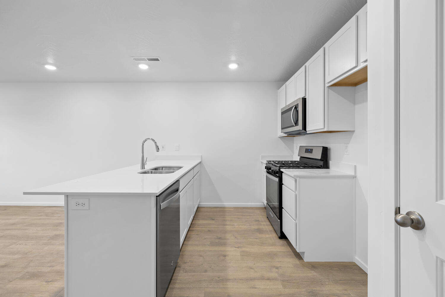 LAVENDER CANYON AT LONG VALLEY - Residential
