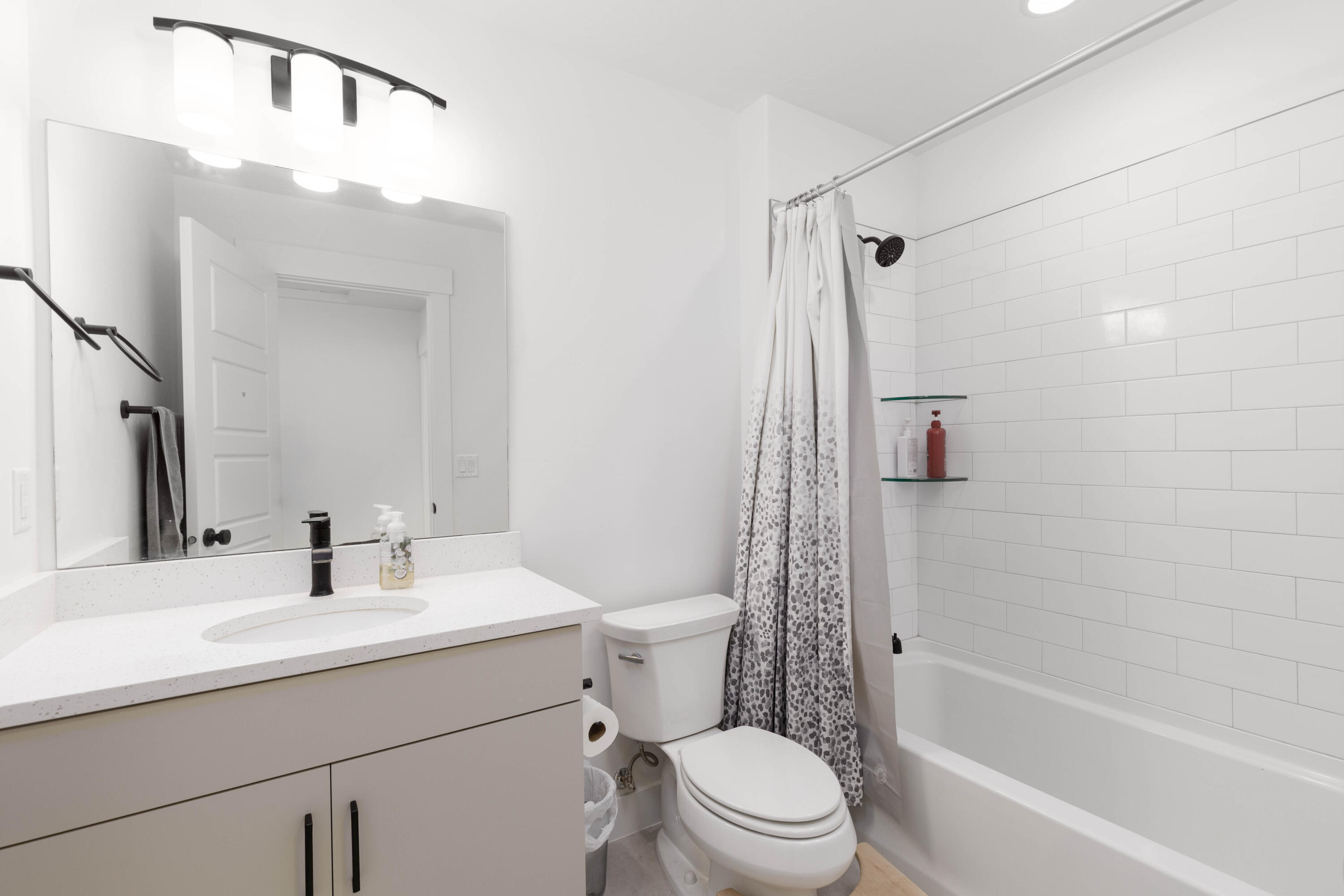 SHOOTING STAR - Residential