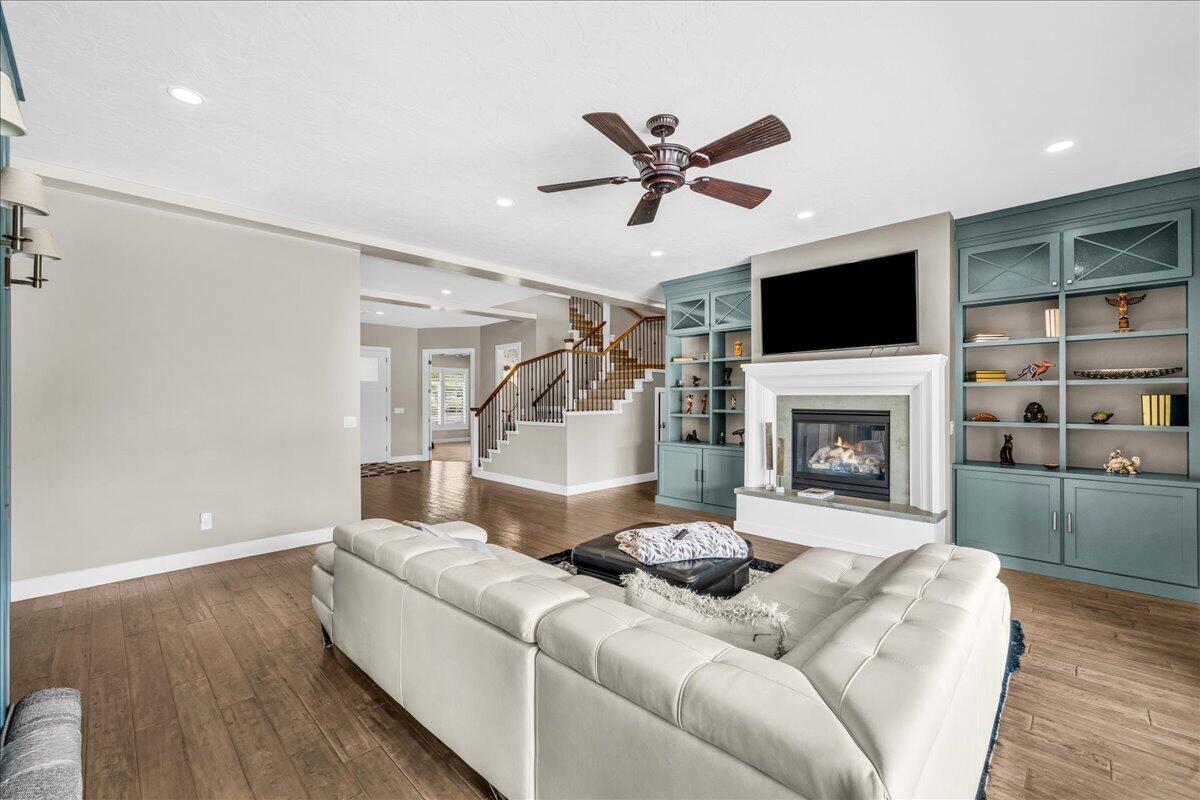 MEADOW VALLEY FARMS - Residential