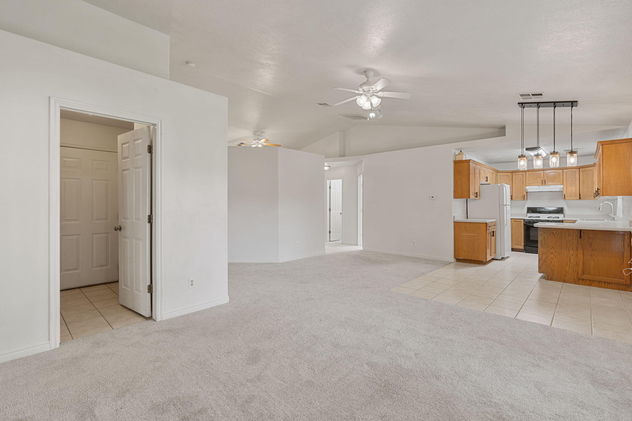 ROYAL POINT - Residential