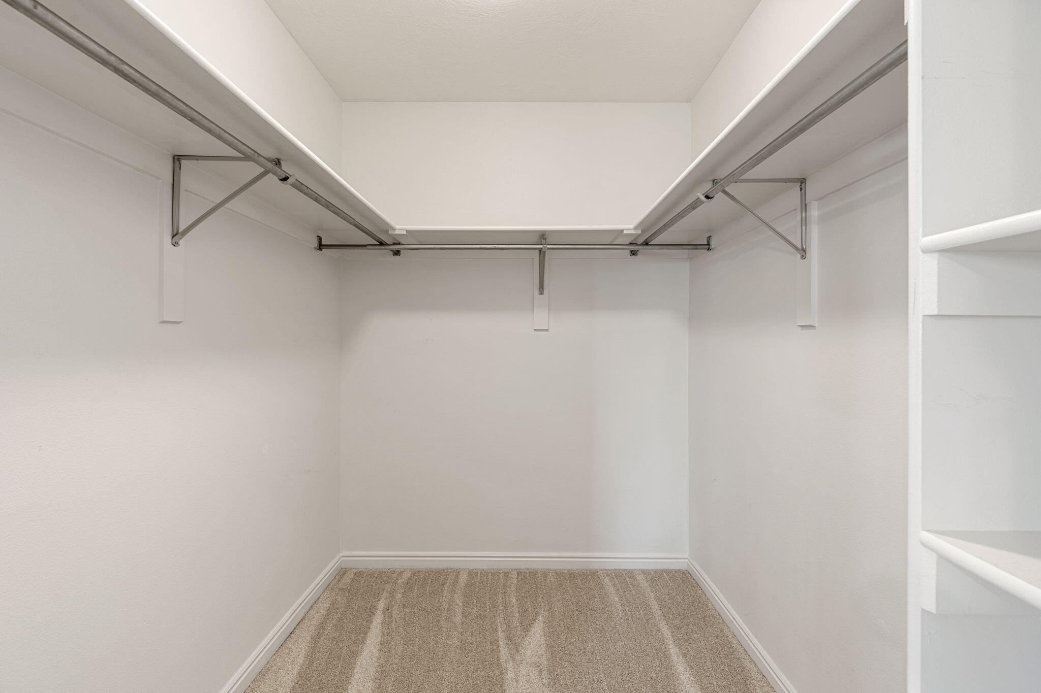 ROYAL POINT - Residential