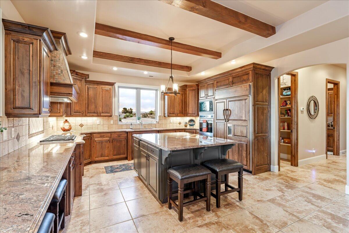 PARAGON COVE TOWNHOMES AT STONECLIFF - Residential