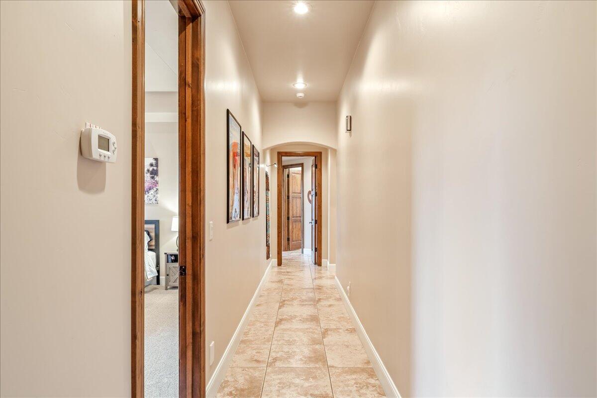 PARAGON COVE TOWNHOMES AT STONECLIFF - Residential