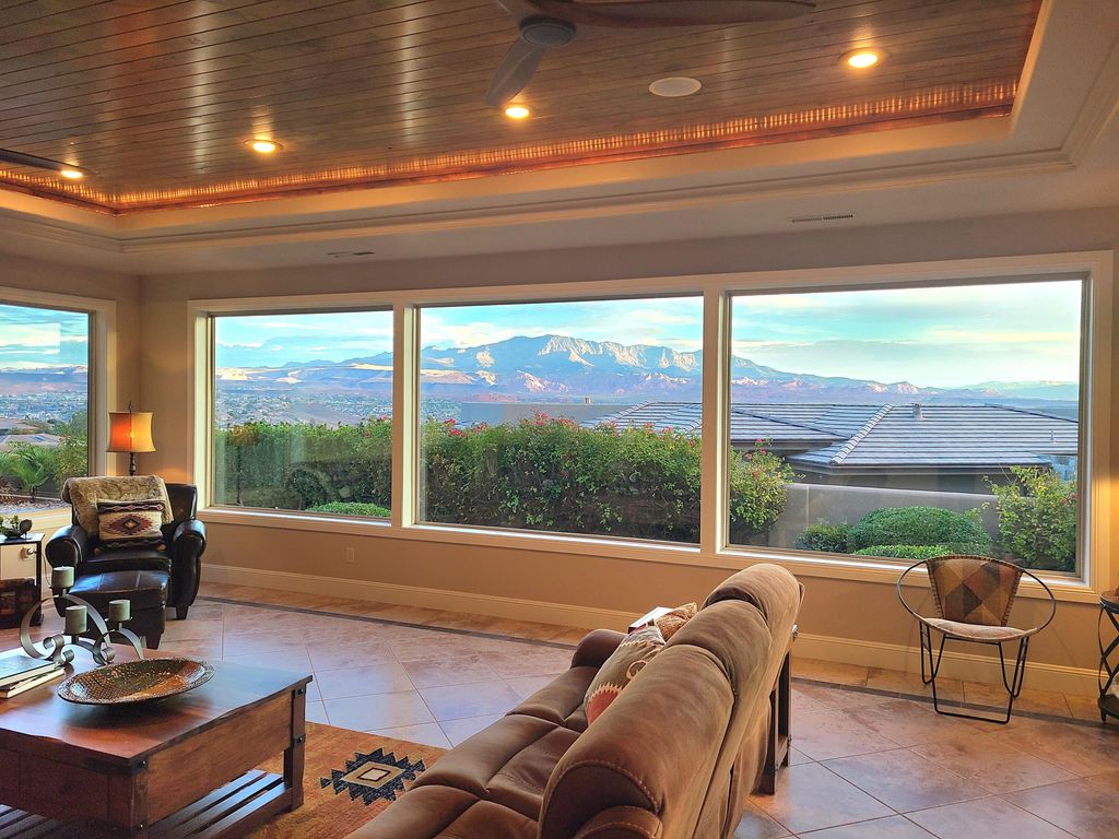 Photo of 1815 S Paragon DR, Saint George, UT 84790 (MLS # 25-266264)