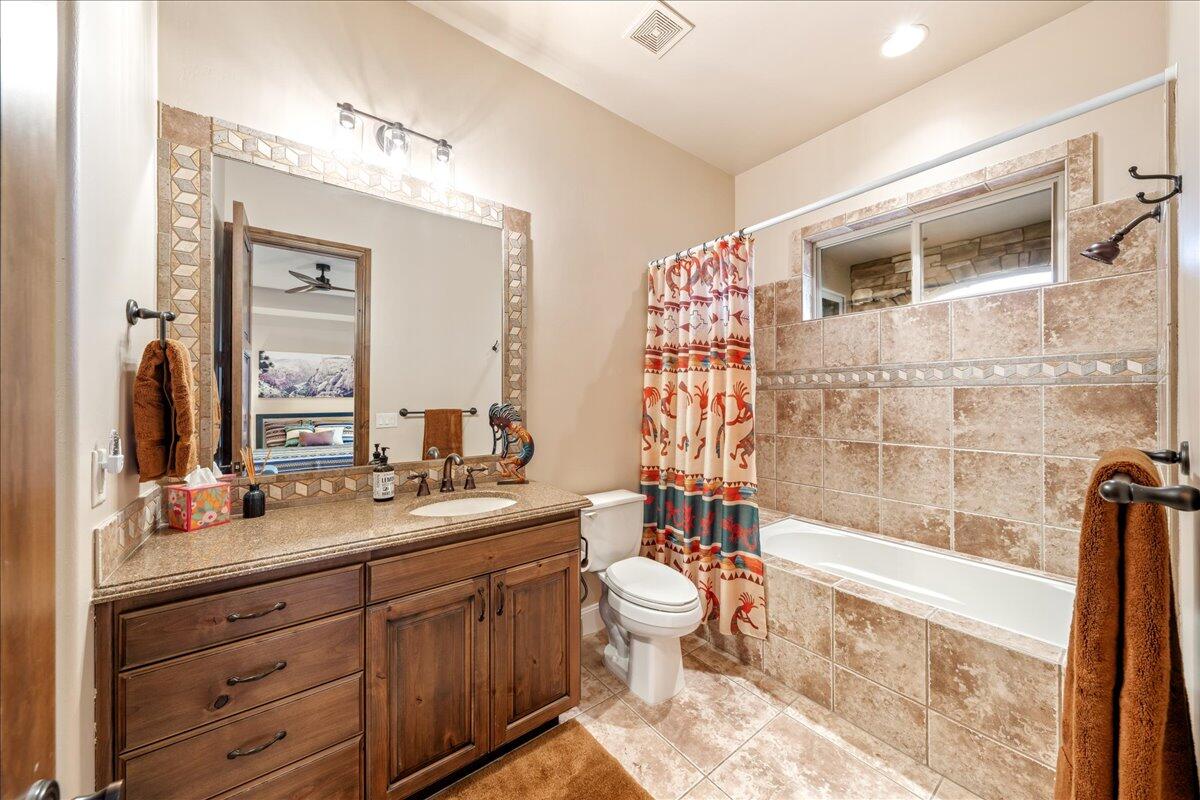 PARAGON COVE TOWNHOMES AT STONECLIFF - Residential