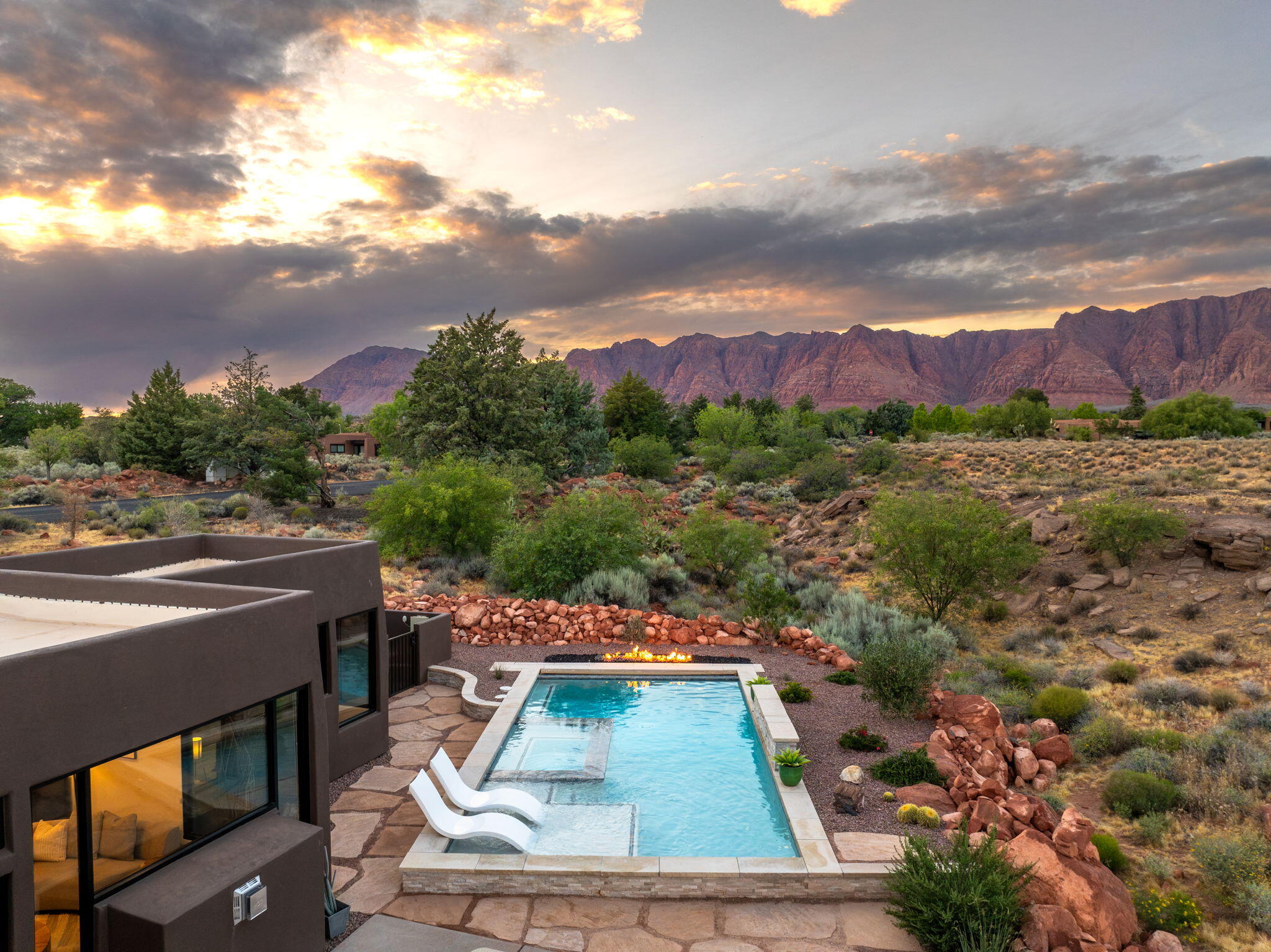 WILLOW SPRINGS - Residential