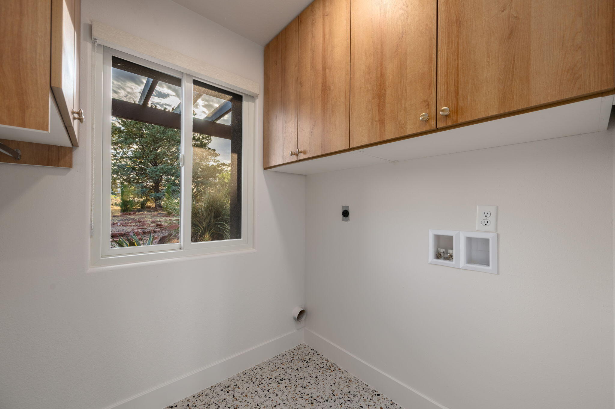 WILLOW SPRINGS - Residential
