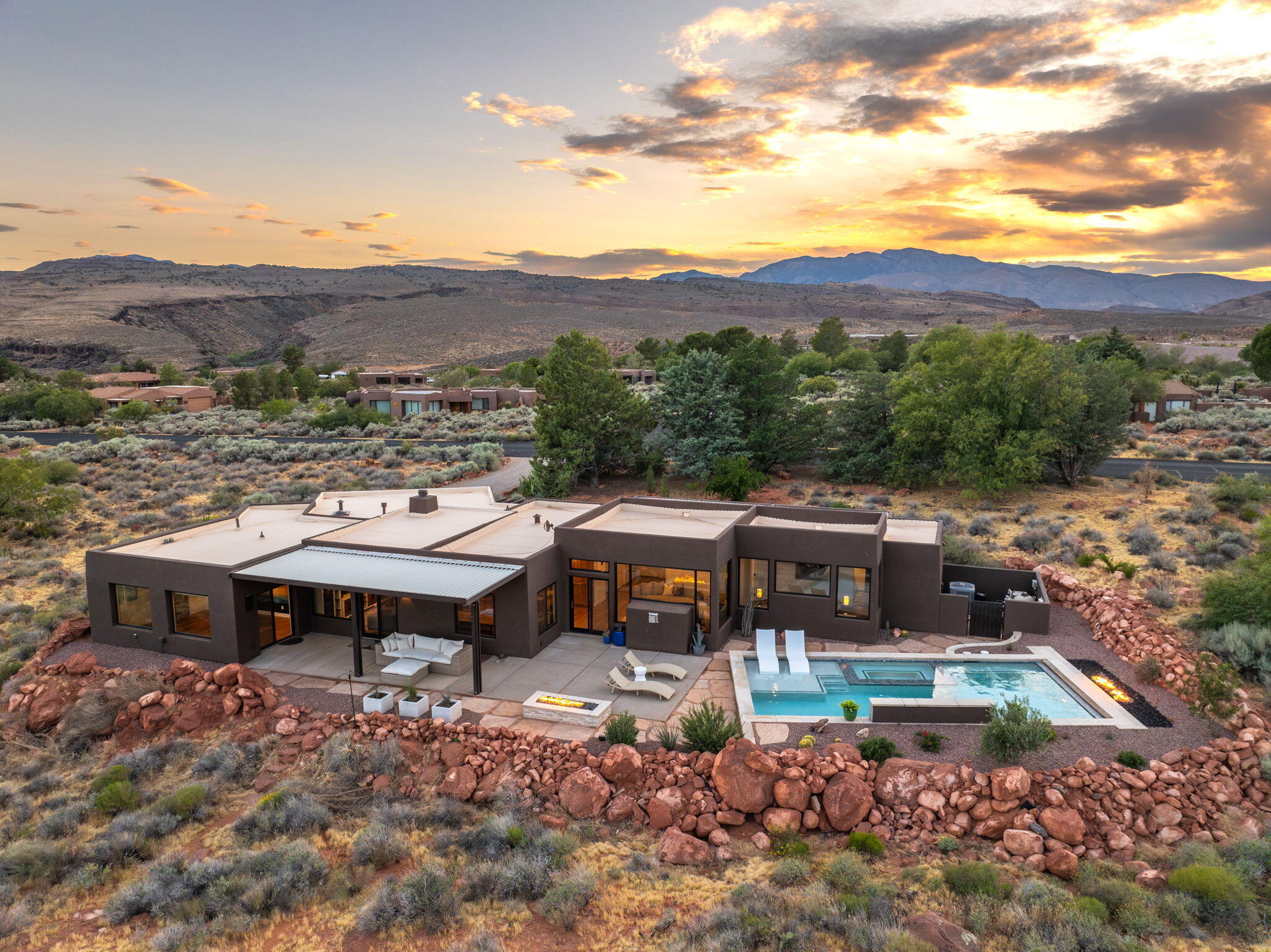 WILLOW SPRINGS - Residential