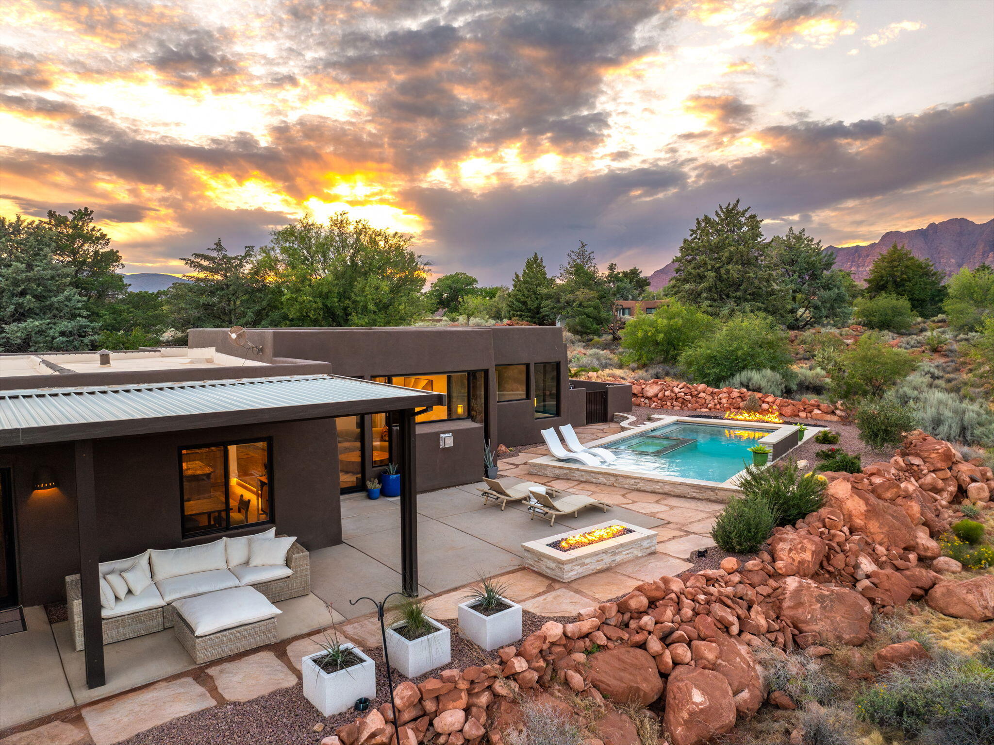 WILLOW SPRINGS - Residential