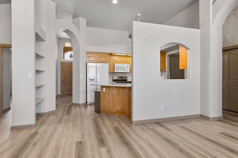 RIVERWOOD TOWNHOMES - Residential