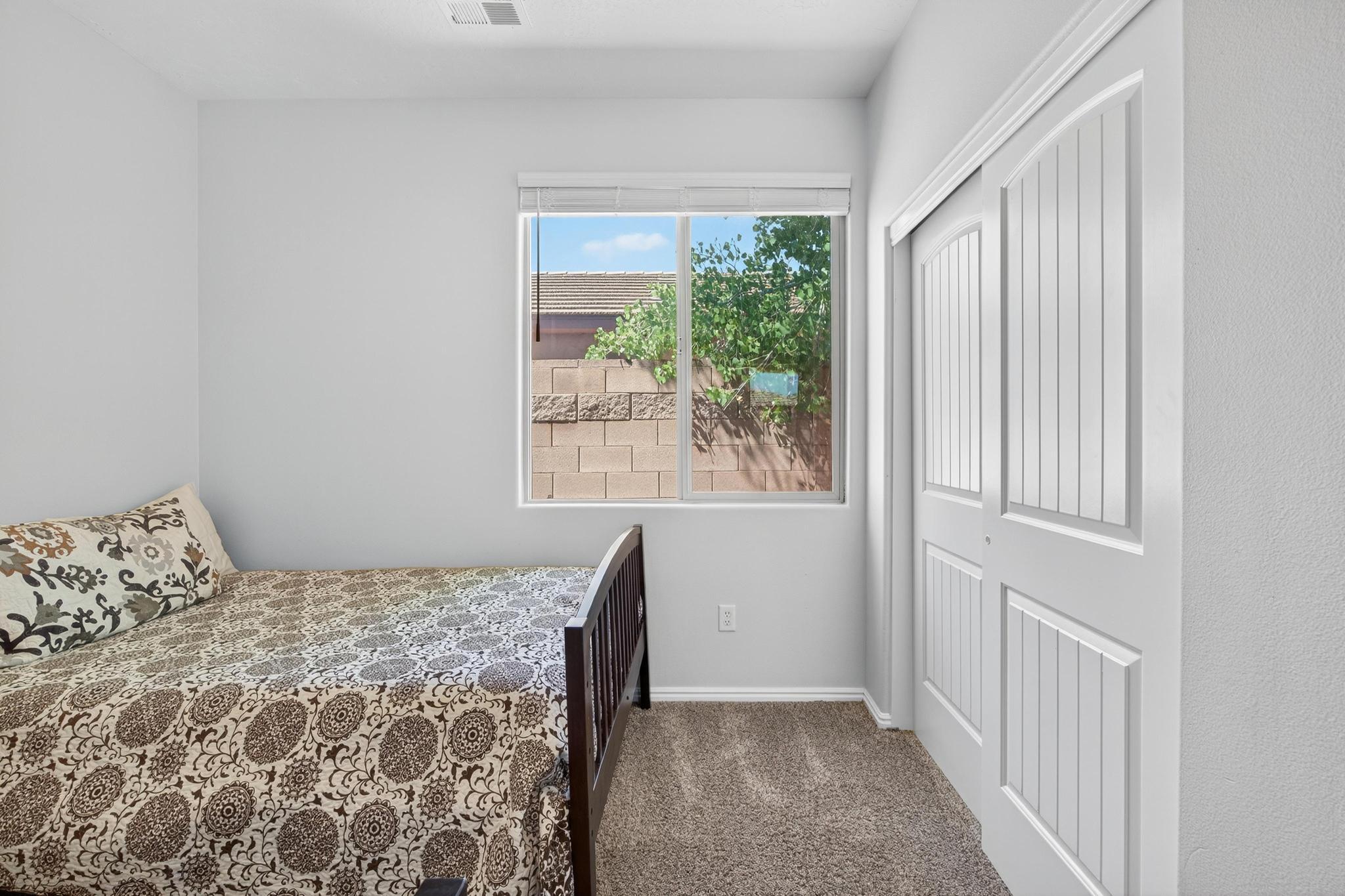 CORAL CANYON - Residential