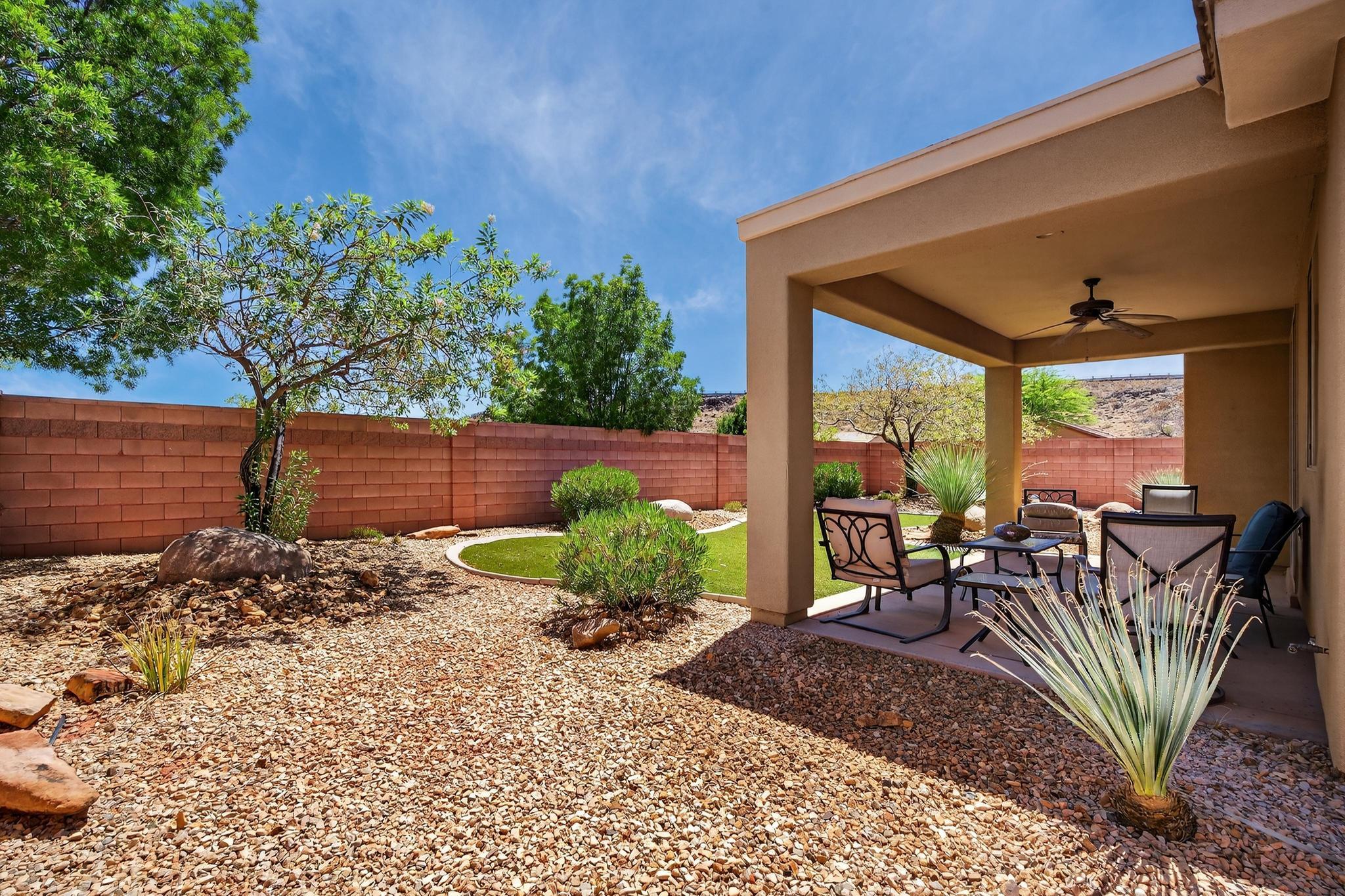 CORAL CANYON - Residential
