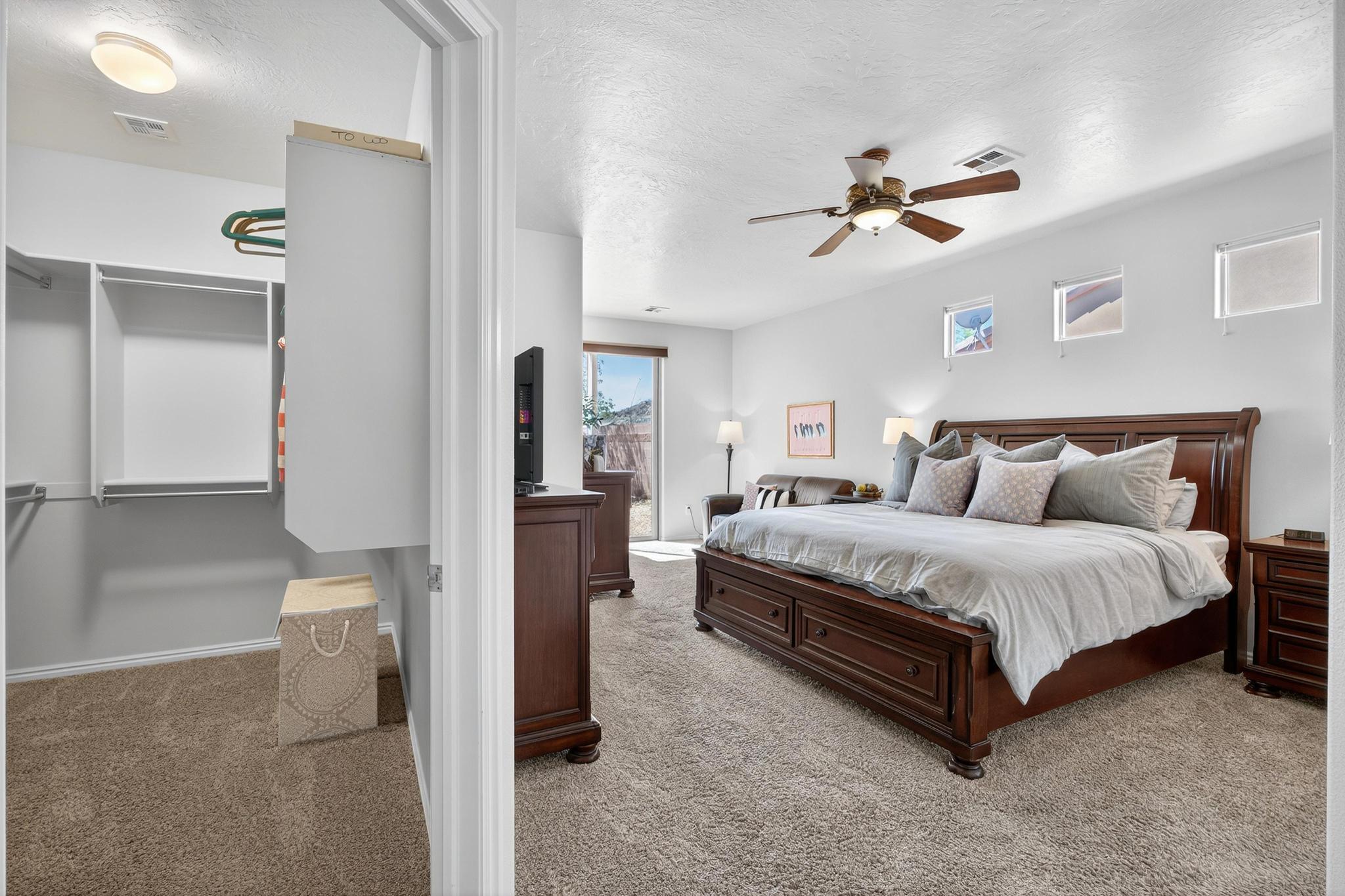 CORAL CANYON - Residential