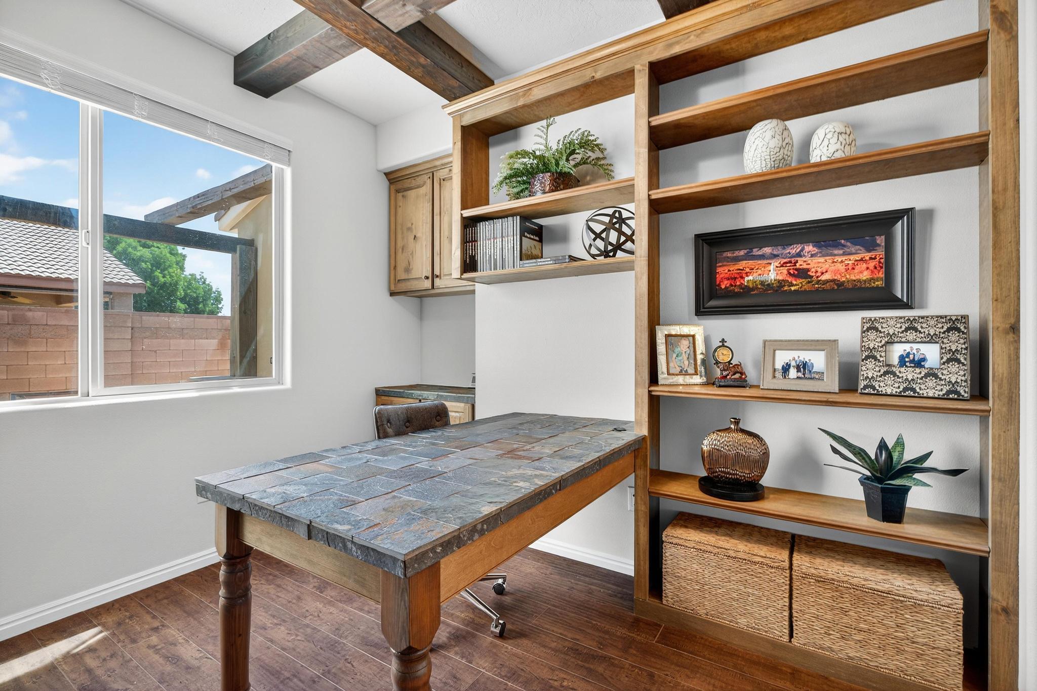 CORAL CANYON - Residential