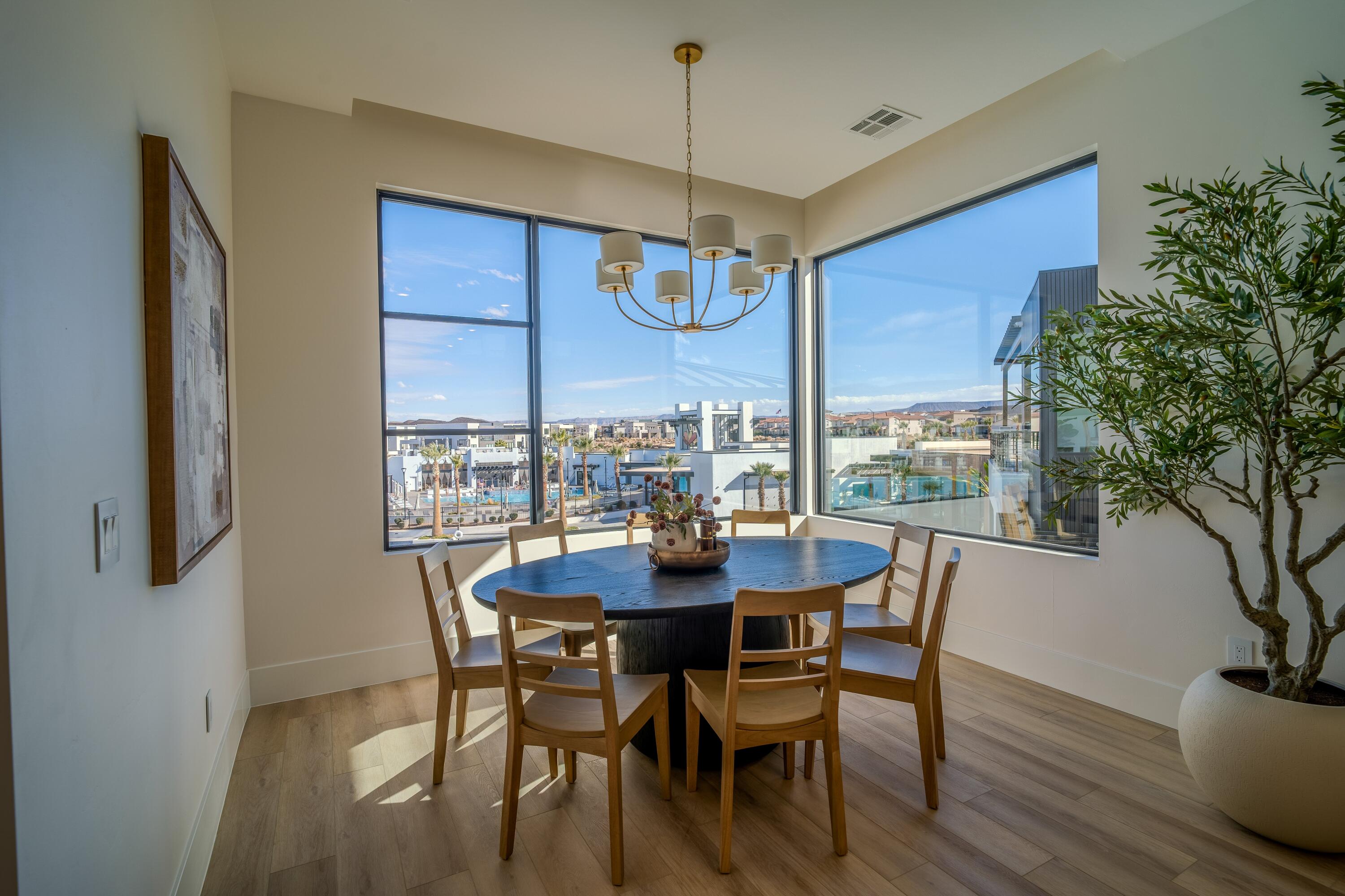 WATERS EDGE DESERT COLOR SHORES - Residential