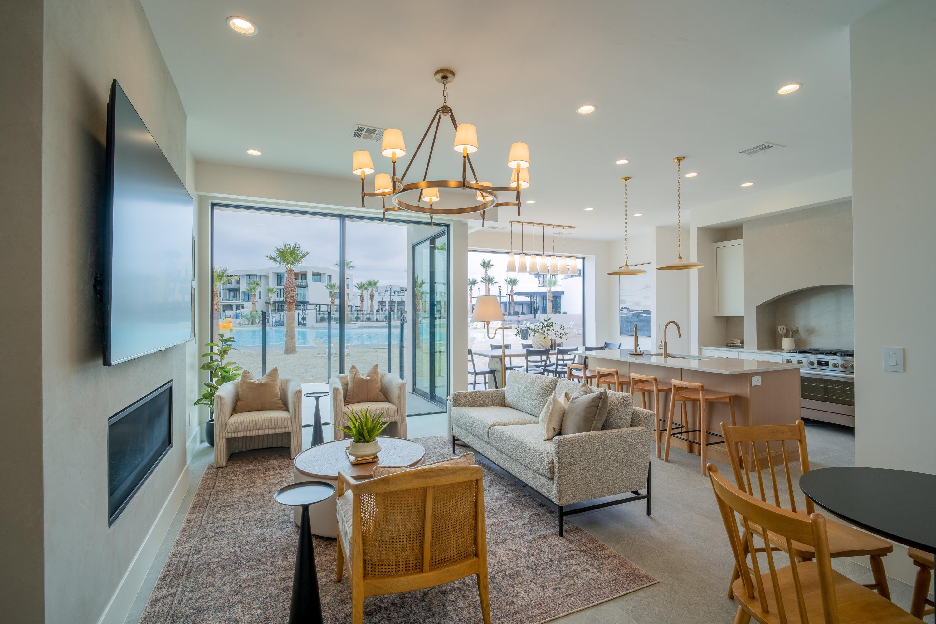 WATERS EDGE DESERT COLOR SHORES - Residential