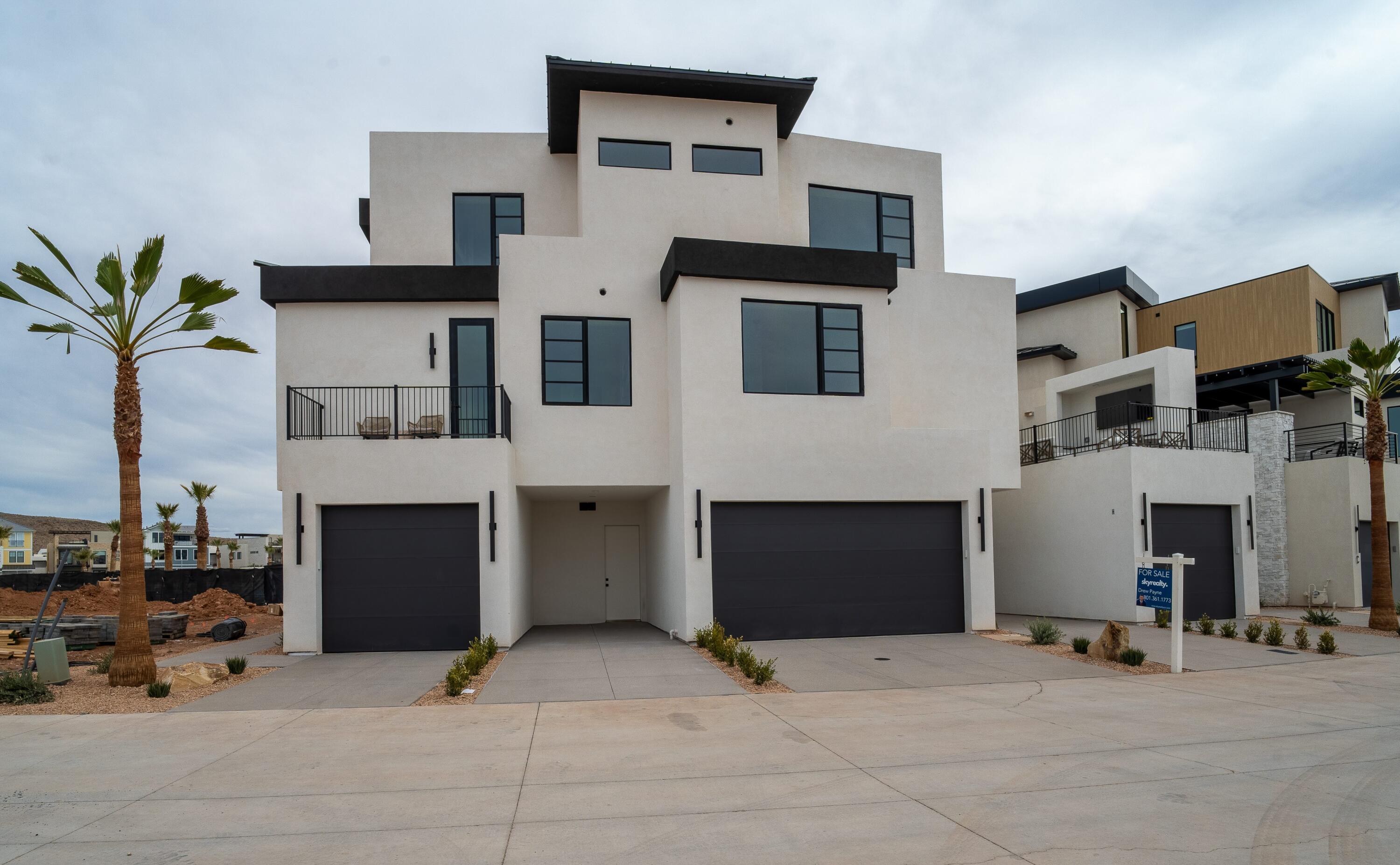 WATERS EDGE DESERT COLOR SHORES - Residential