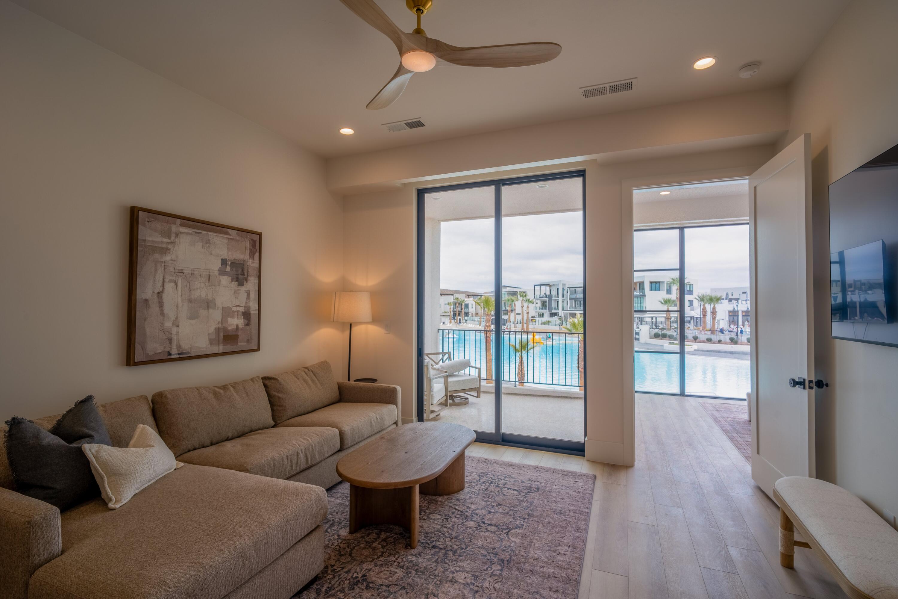 WATERS EDGE DESERT COLOR SHORES - Residential