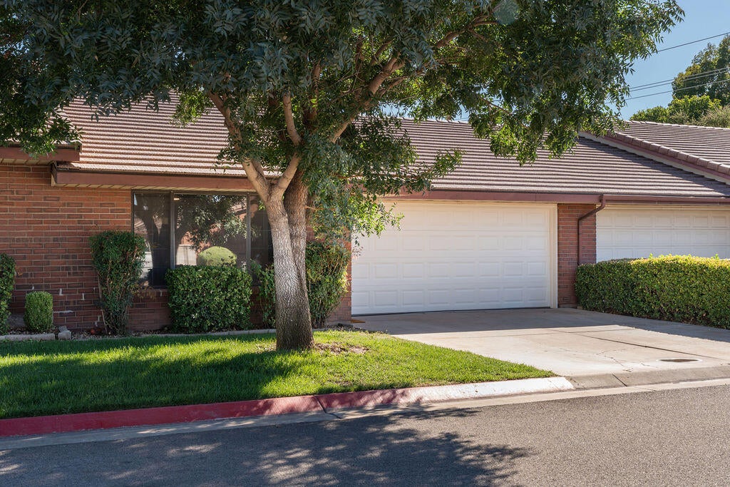 Photo of 701 E 900 S 13 #13, Saint George, UT 84790 (MLS # 26-277146)