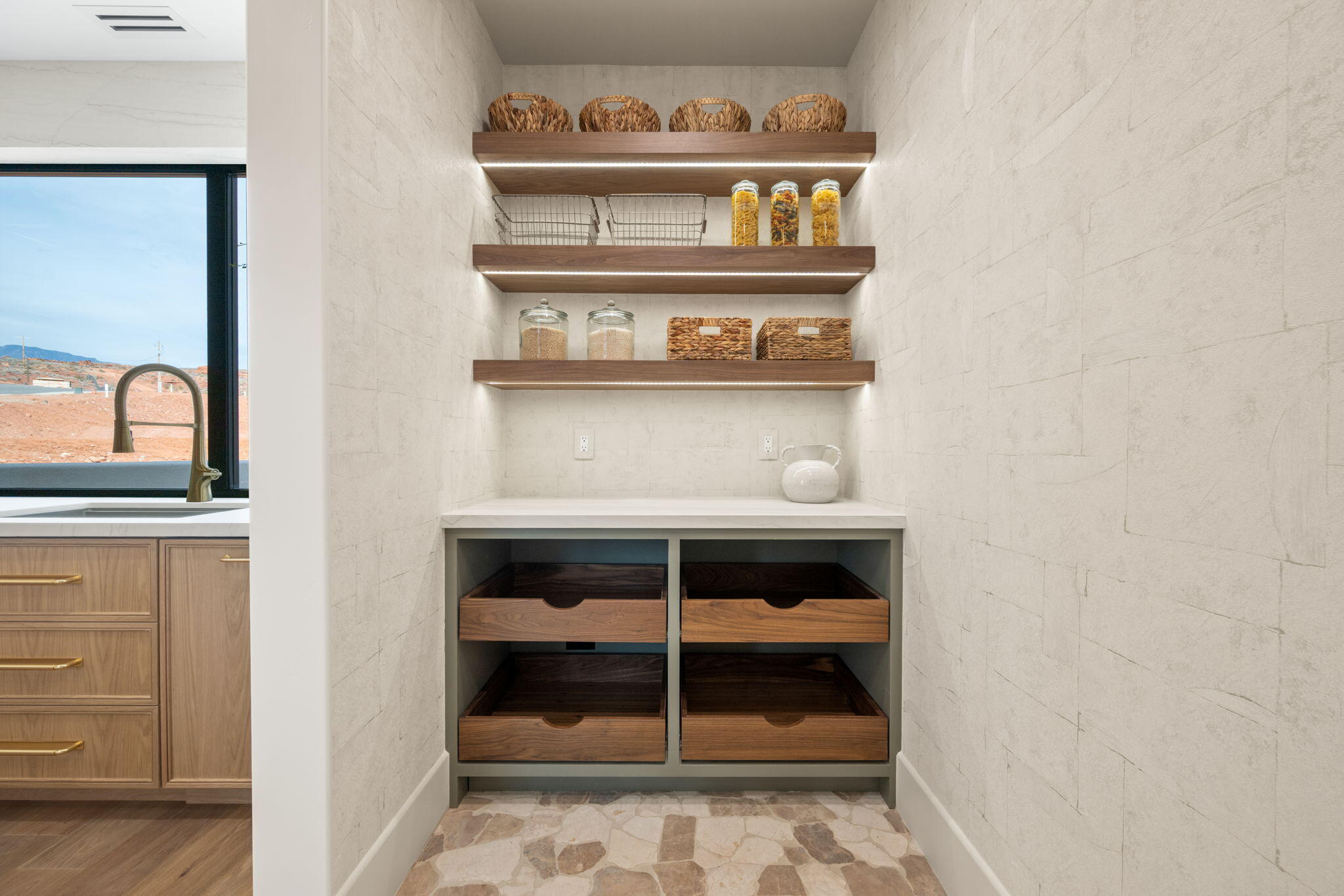 SOLENTE VILLAGE - Residential