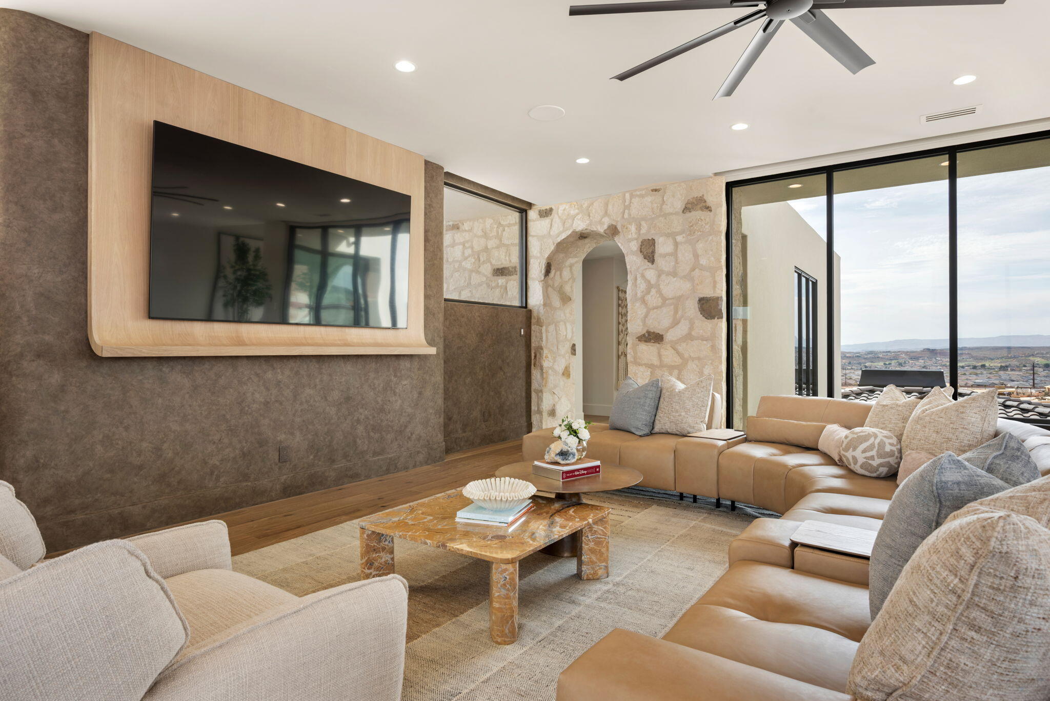 SOLENTE VILLAGE - Residential