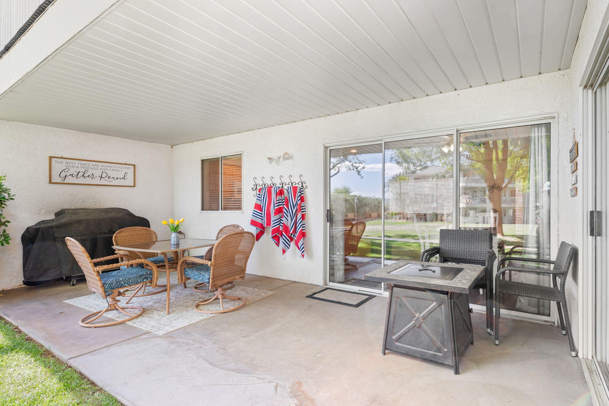 LAS PALMAS RESORT CONDOS - Residential